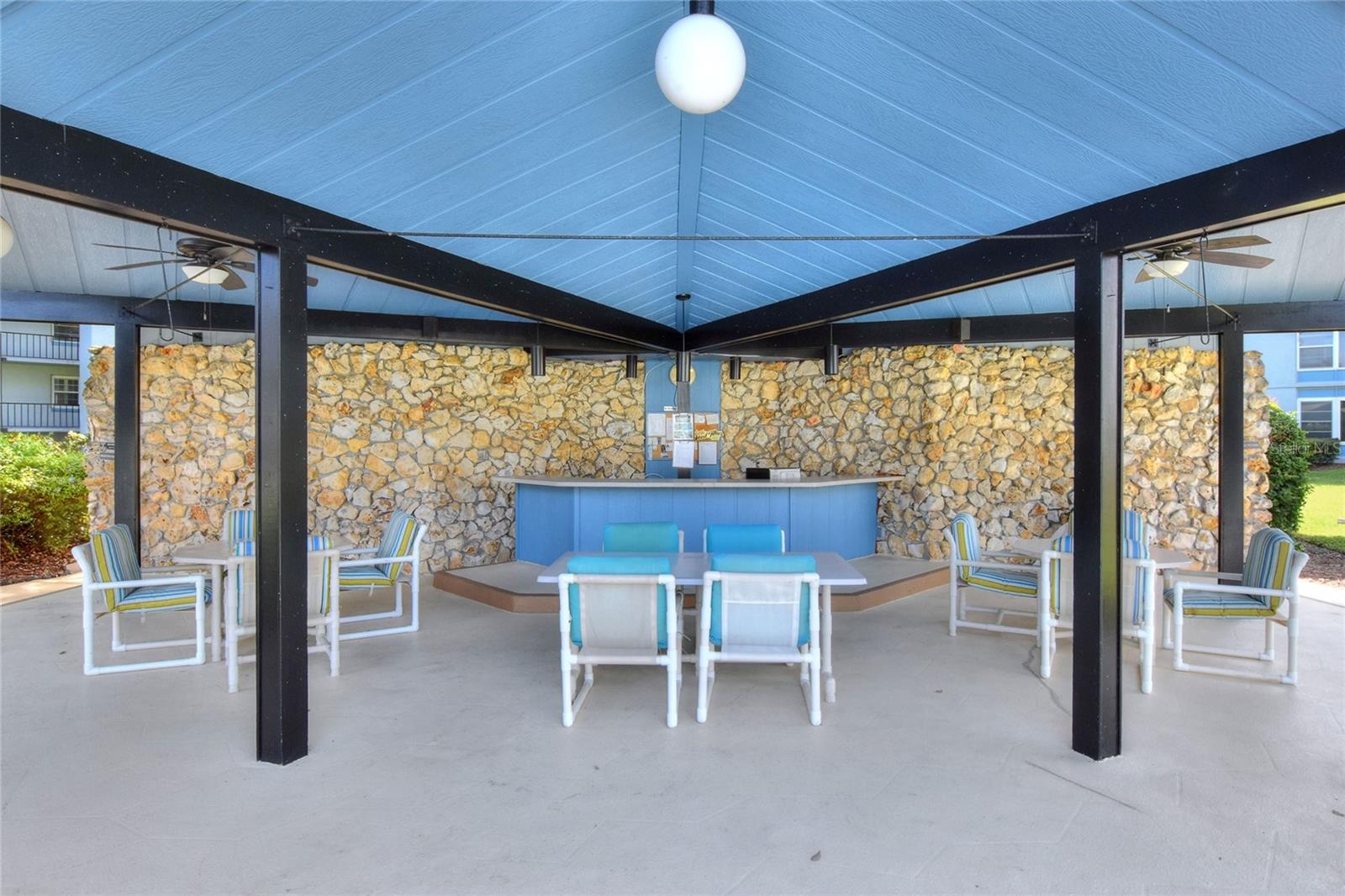 Image 23 of 60 For 333 Lake Howard Drive Nw 113d