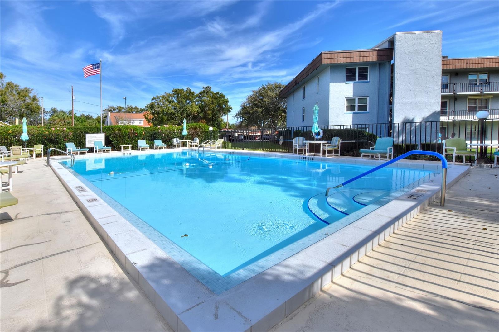 Image 27 of 60 For 333 Lake Howard Drive Nw 113d