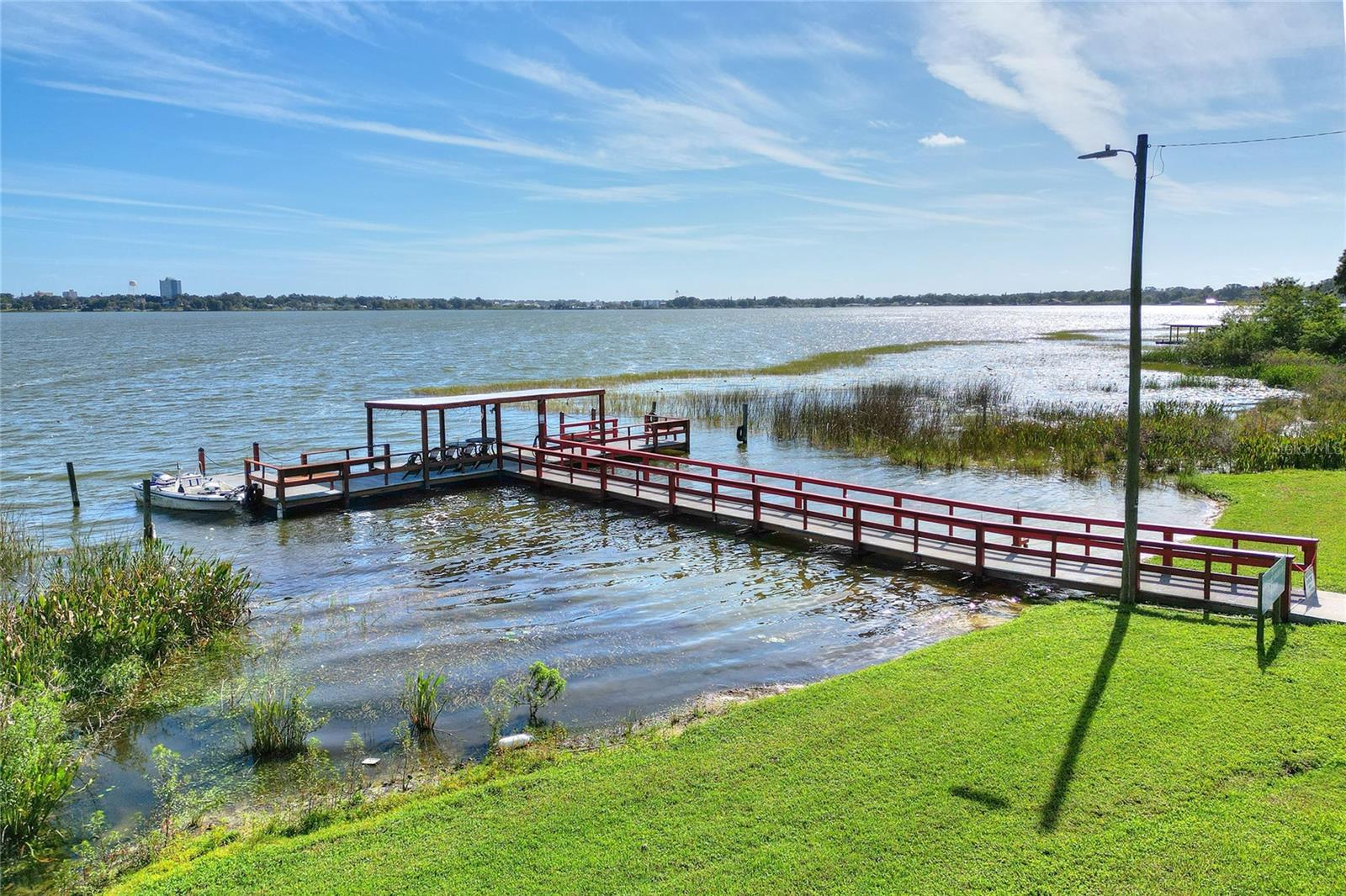 Image 49 of 60 For 333 Lake Howard Drive Nw 113d