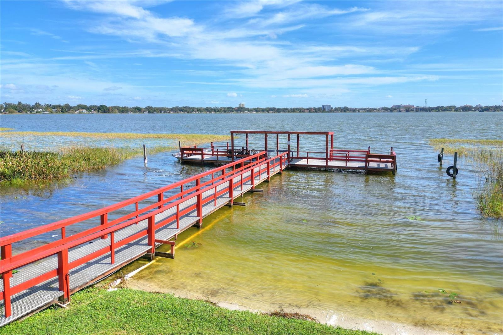 Image 51 of 60 For 333 Lake Howard Drive Nw 113d