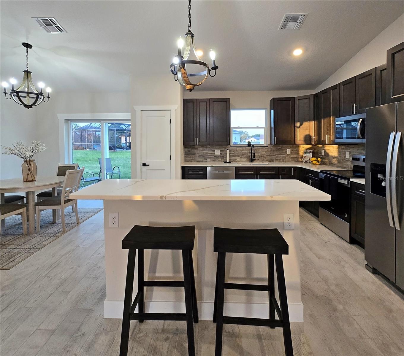 Image 10 of 32 For 6836 Heavitree Drive