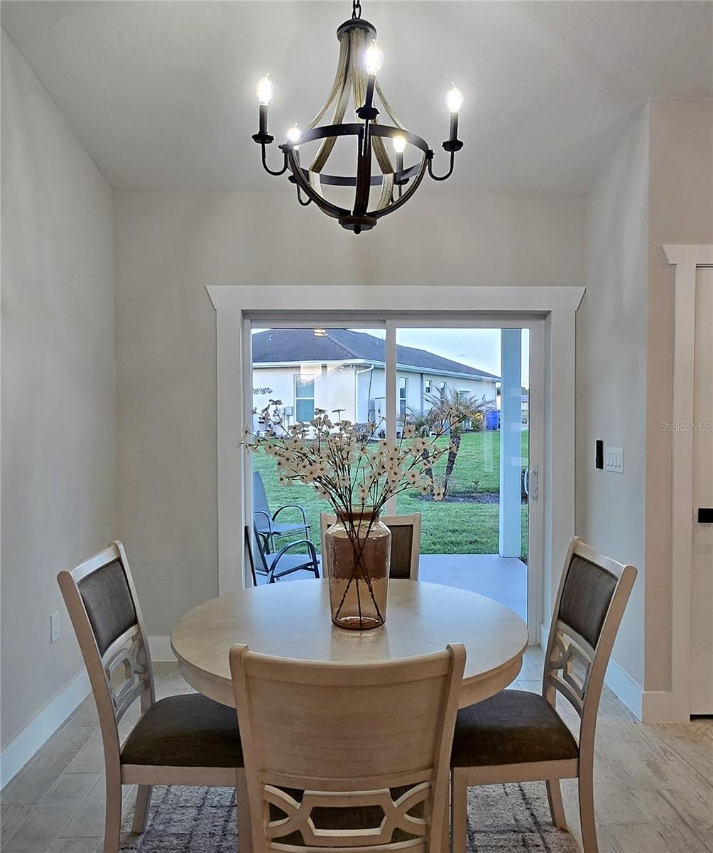 Image 12 of 32 For 6836 Heavitree Drive