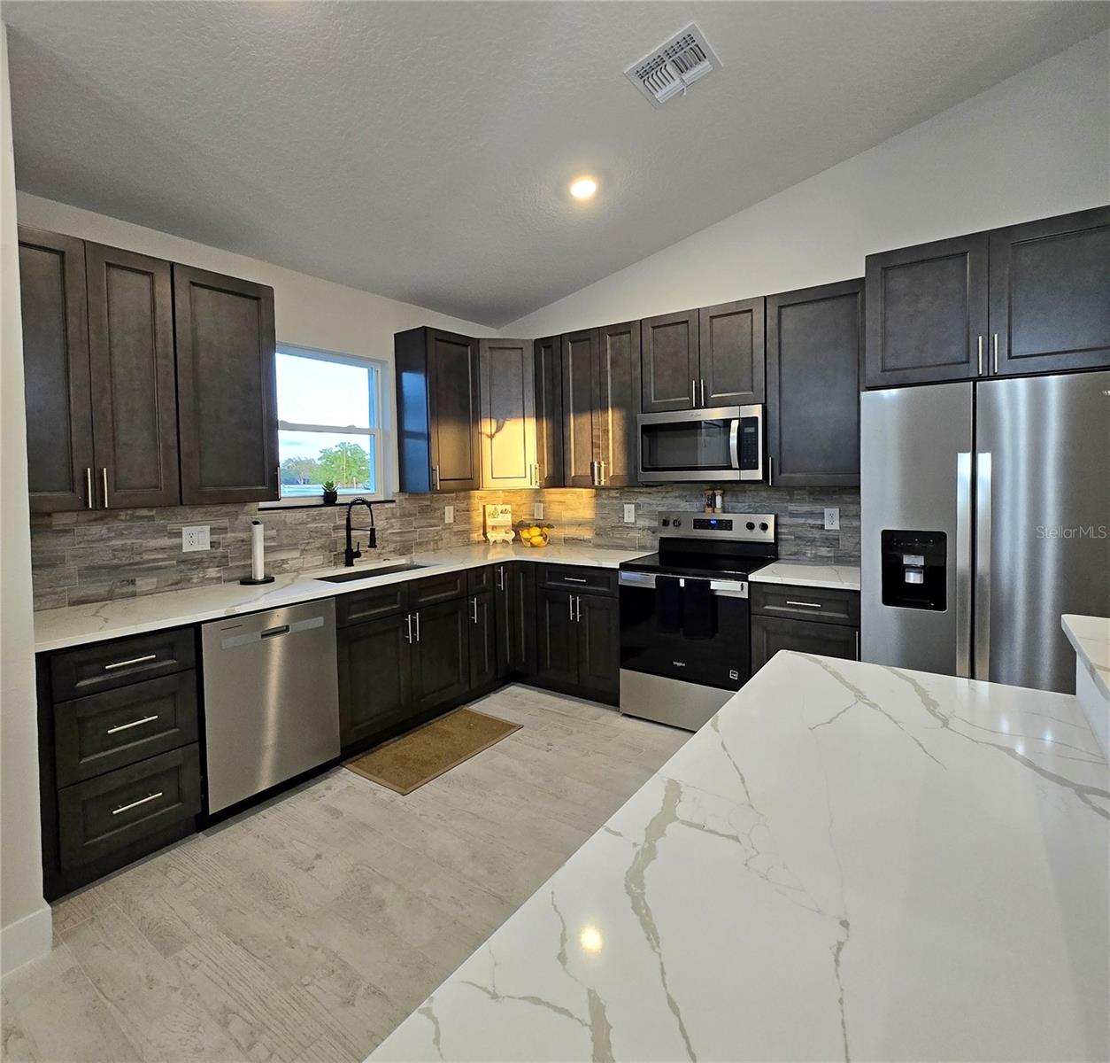 Image 8 of 32 For 6836 Heavitree Drive