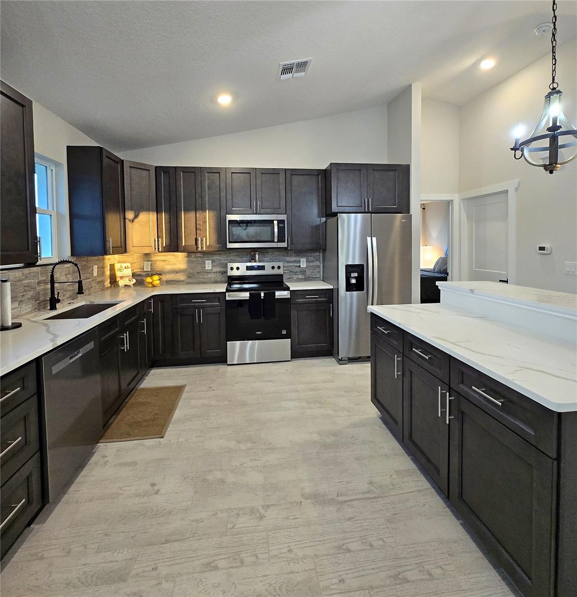 Image 9 of 32 For 6836 Heavitree Drive