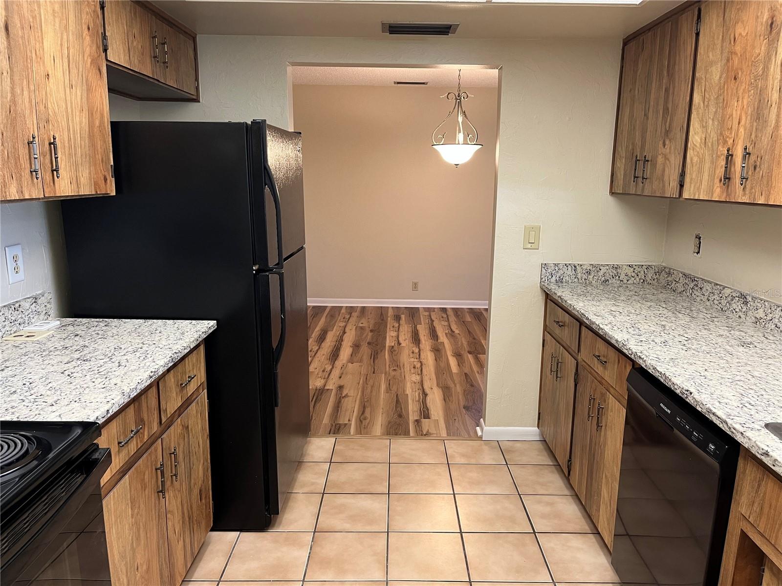 Image 23 of 49 For 1039 Medinah Drive