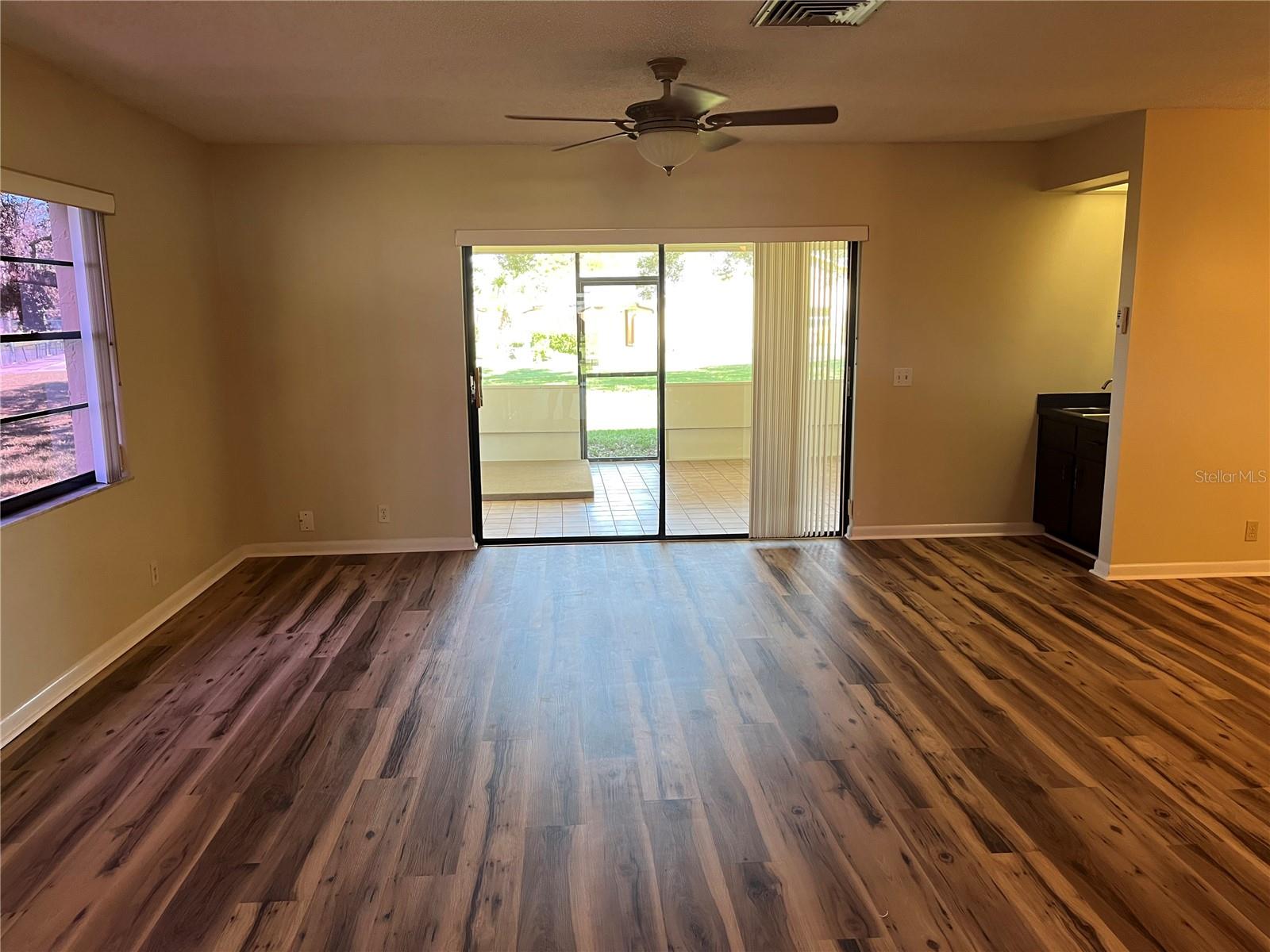 Image 5 of 49 For 1039 Medinah Drive