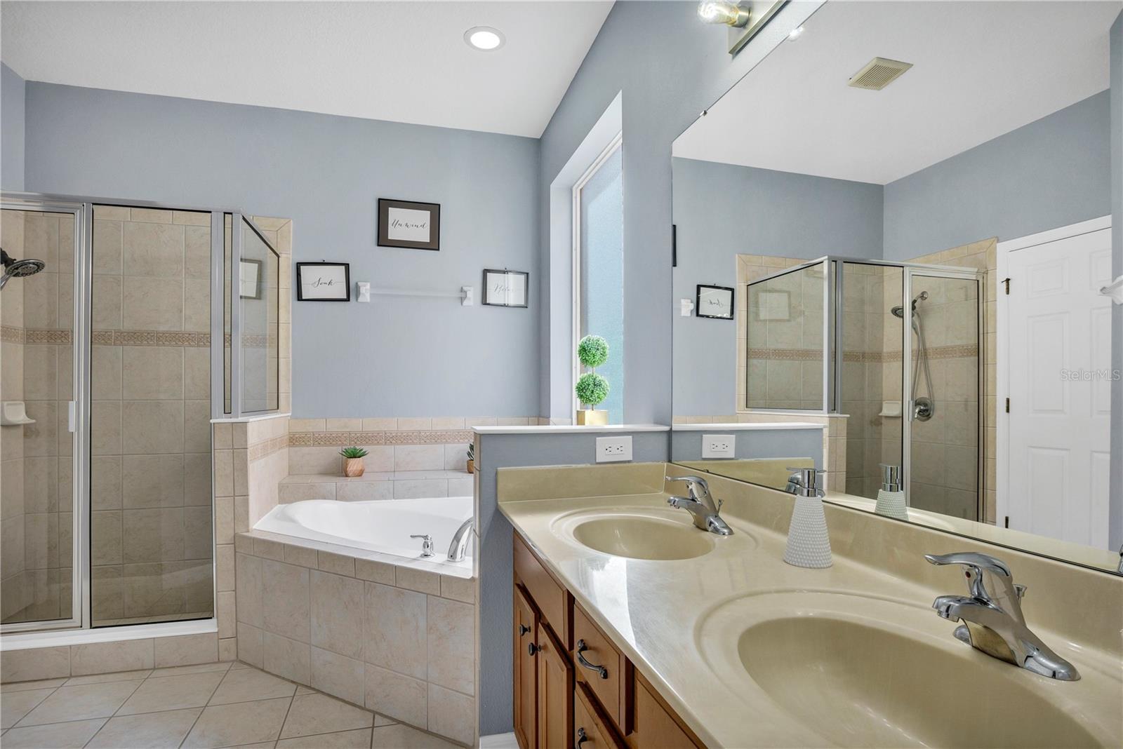 Image 34 of 62 For 1028 Orange Cosmos Boulevard