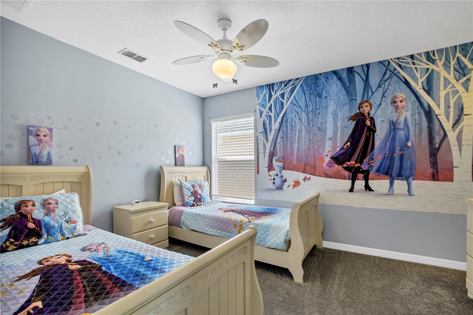 Image 41 of 62 For 1028 Orange Cosmos Boulevard