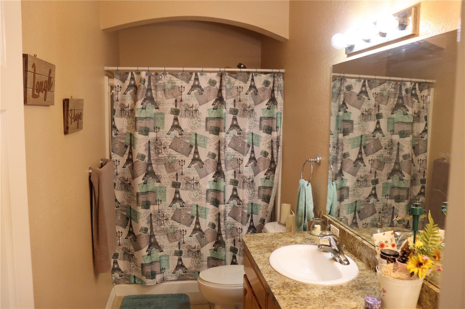 Image 20 of 32 For 1404 Las Villas Boulevard