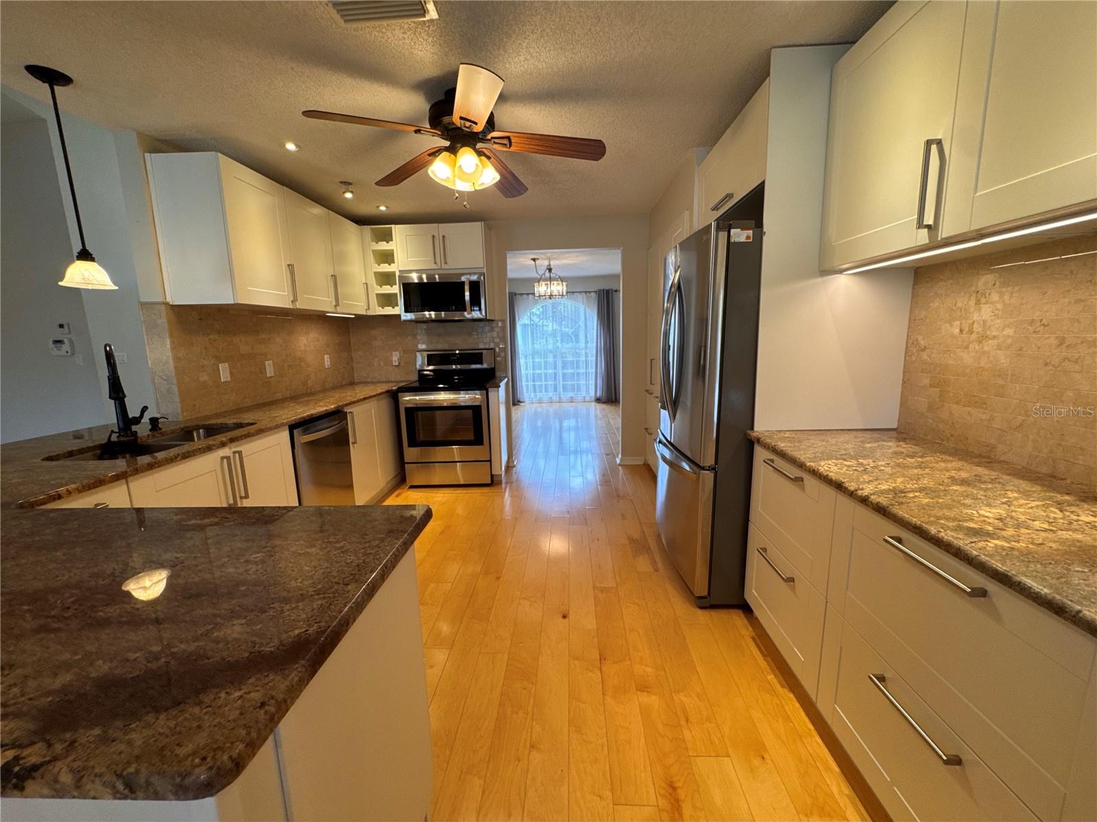 Image 10 of 63 For 1906 Sunrise Drive