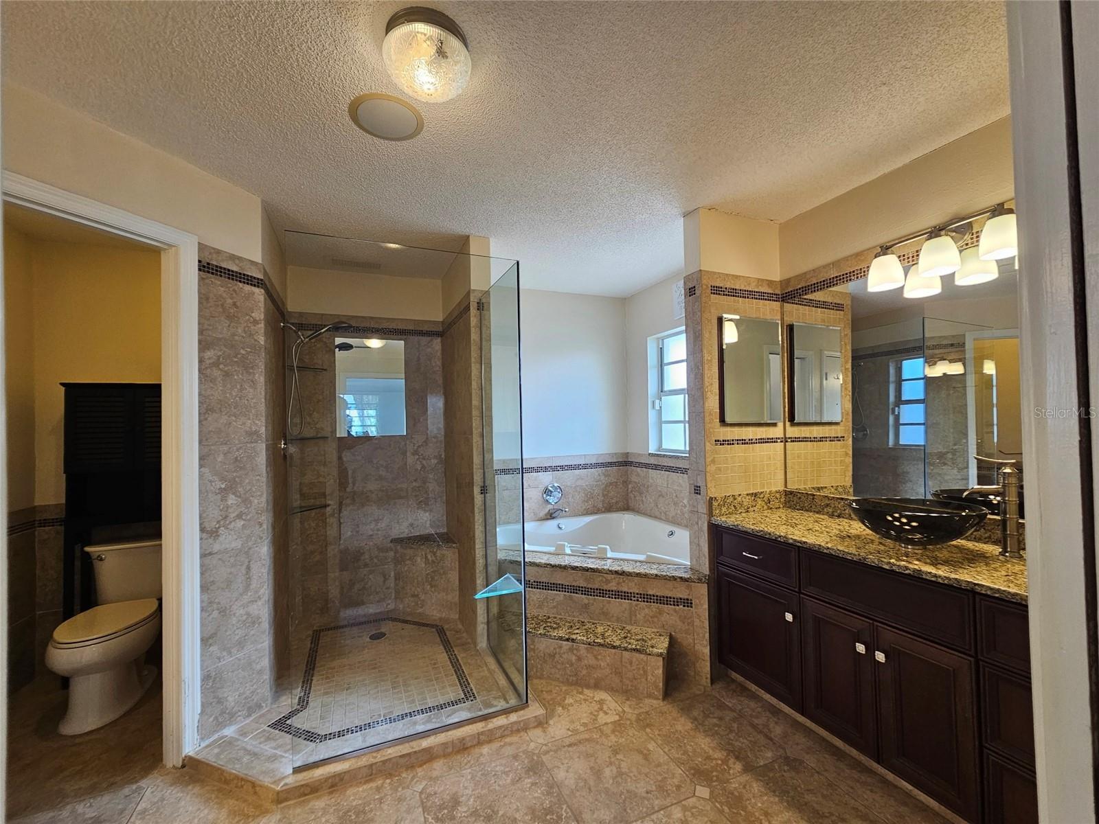 Image 23 of 63 For 1906 Sunrise Drive