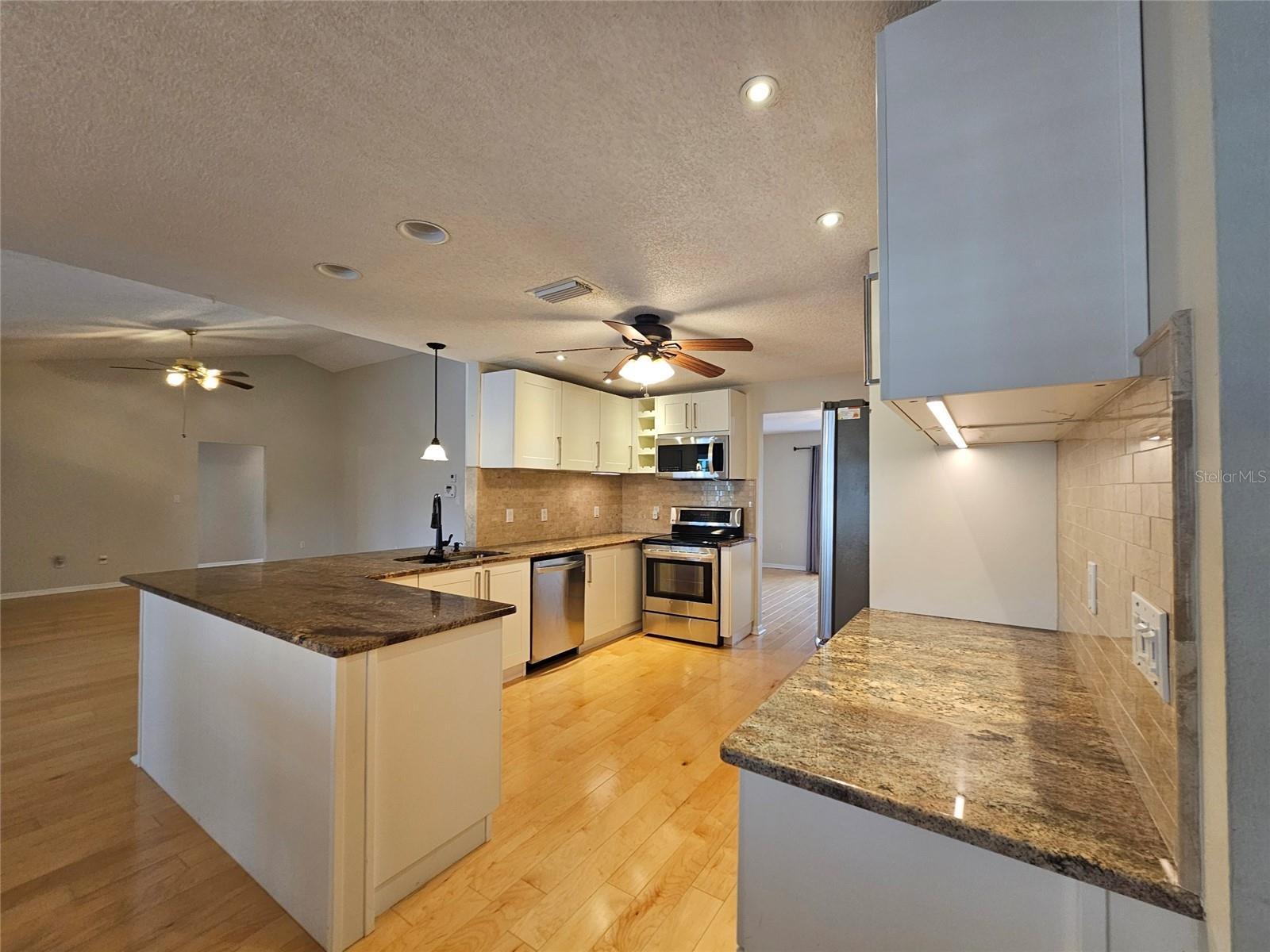 Image 9 of 63 For 1906 Sunrise Drive