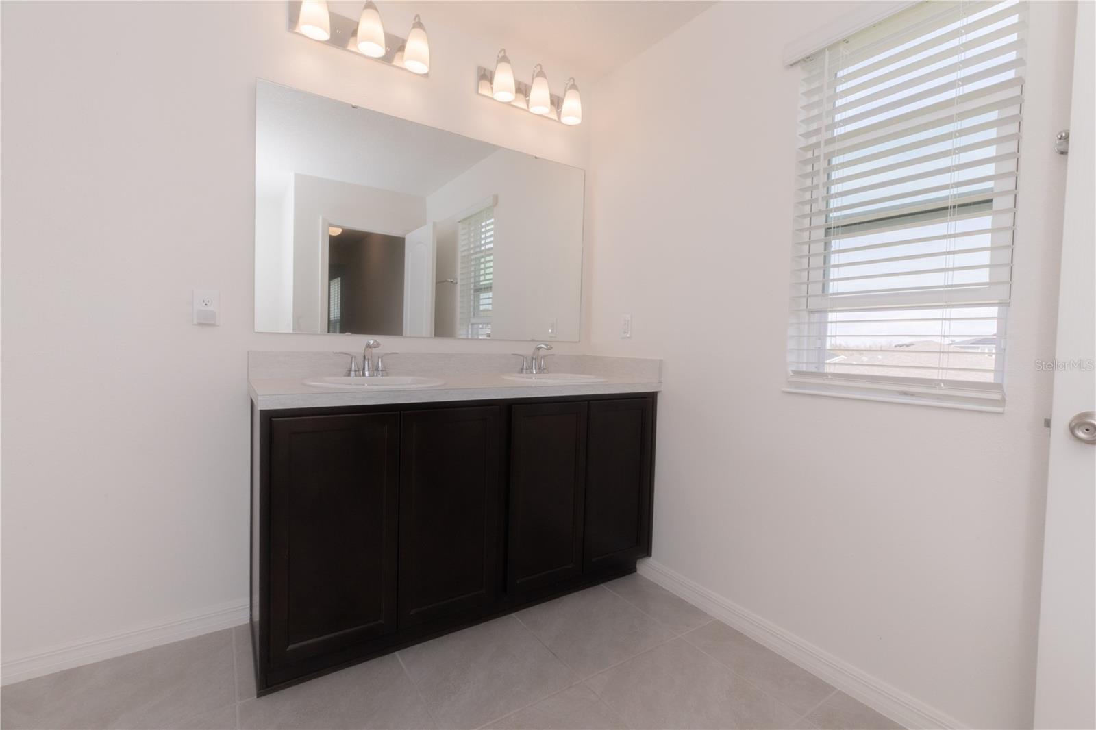 Image 35 of 60 For 1531 Fuji Court