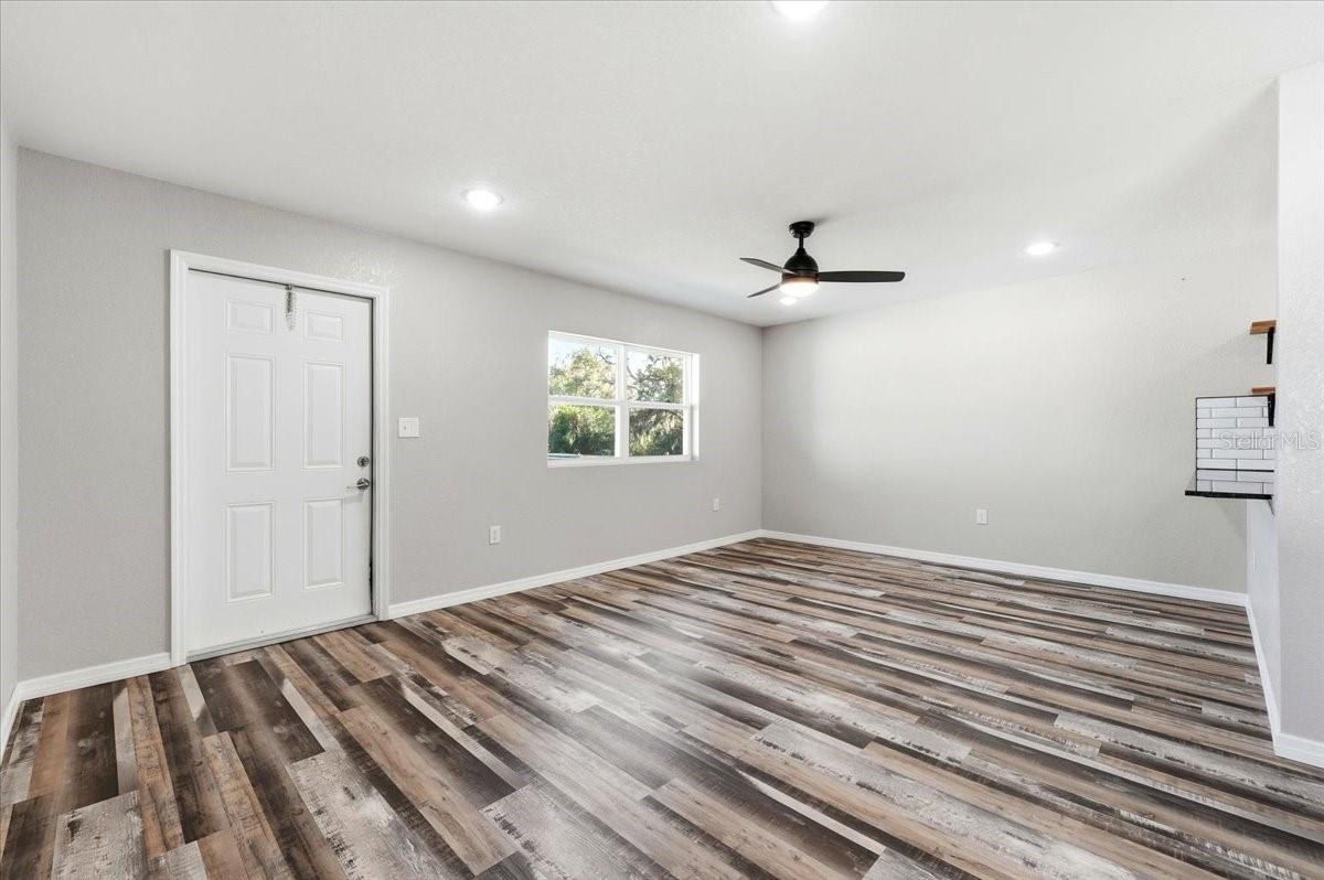 Image 13 of 25 For 205 Andover Place N 119