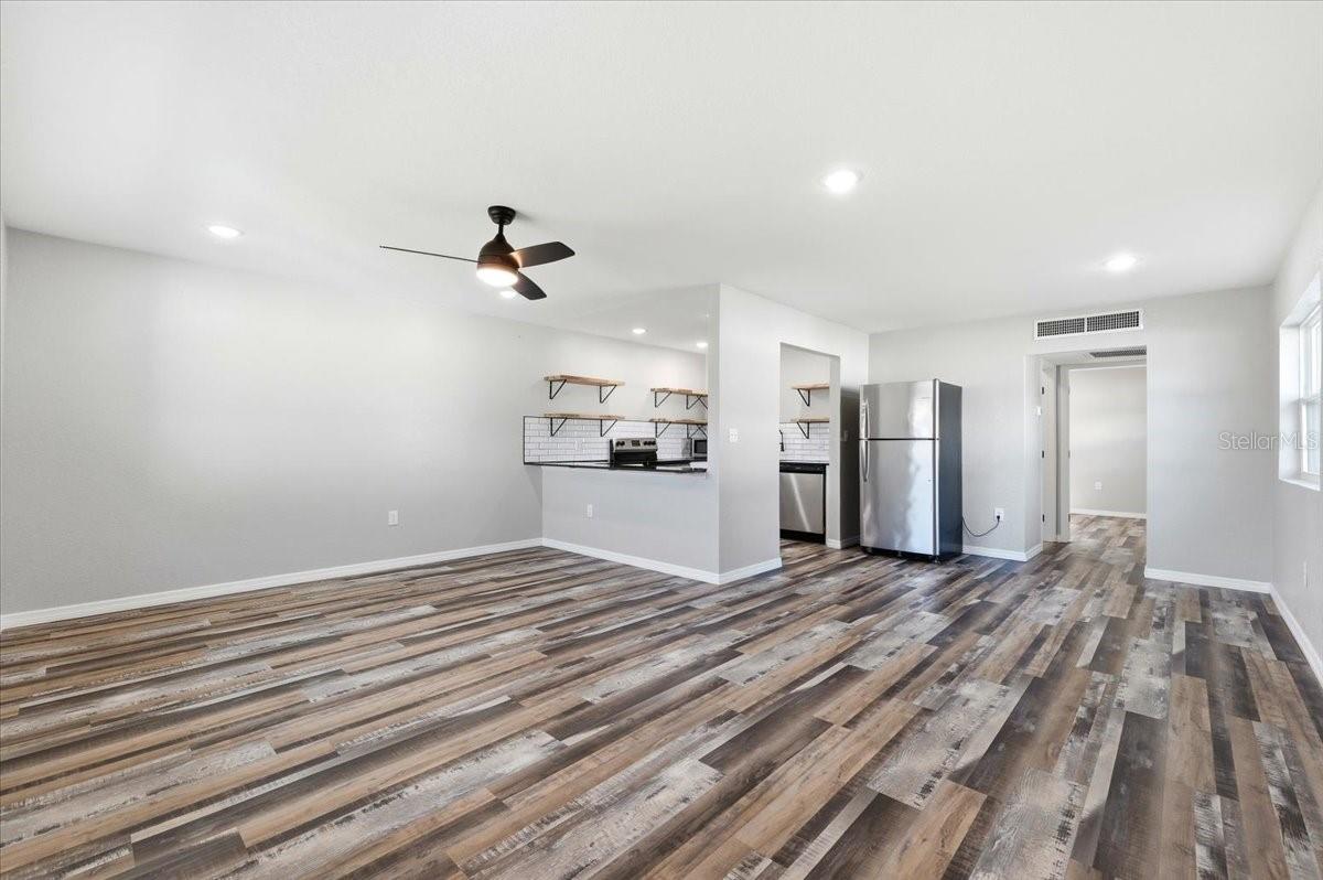 Image 15 of 25 For 205 Andover Place N 119