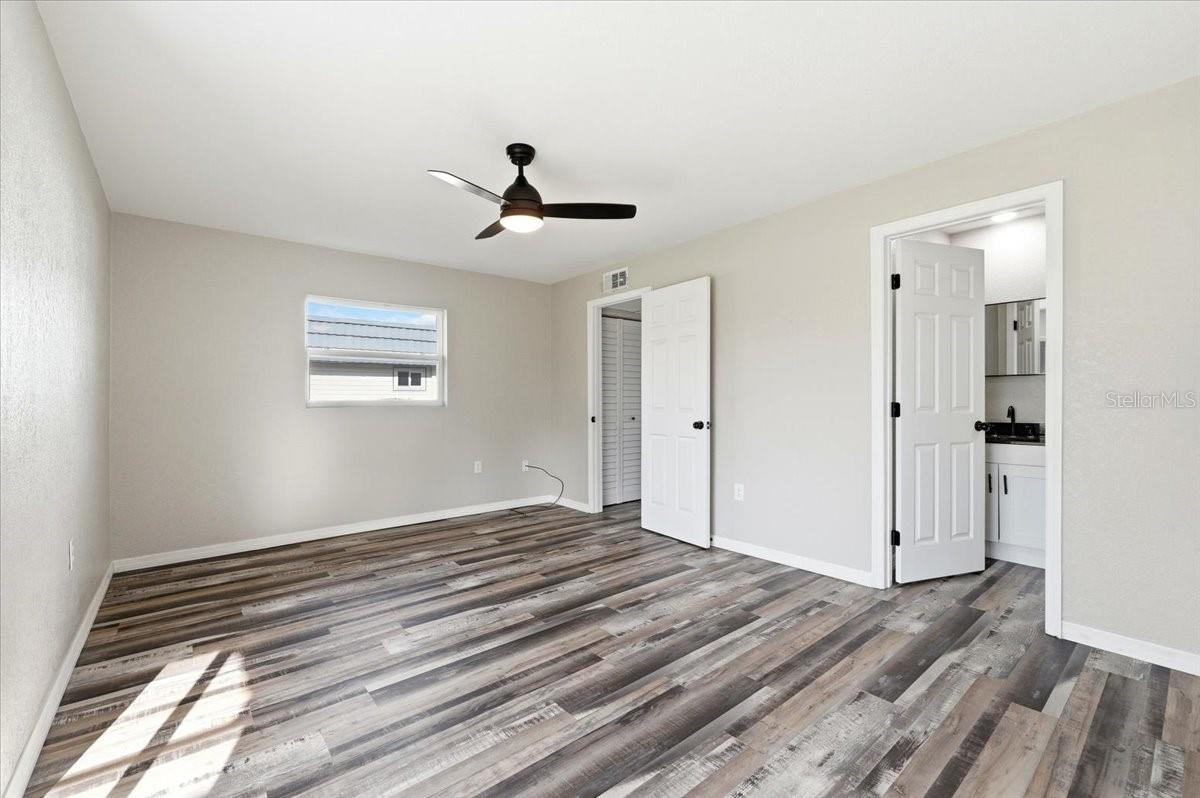 Image 20 of 25 For 205 Andover Place N 119