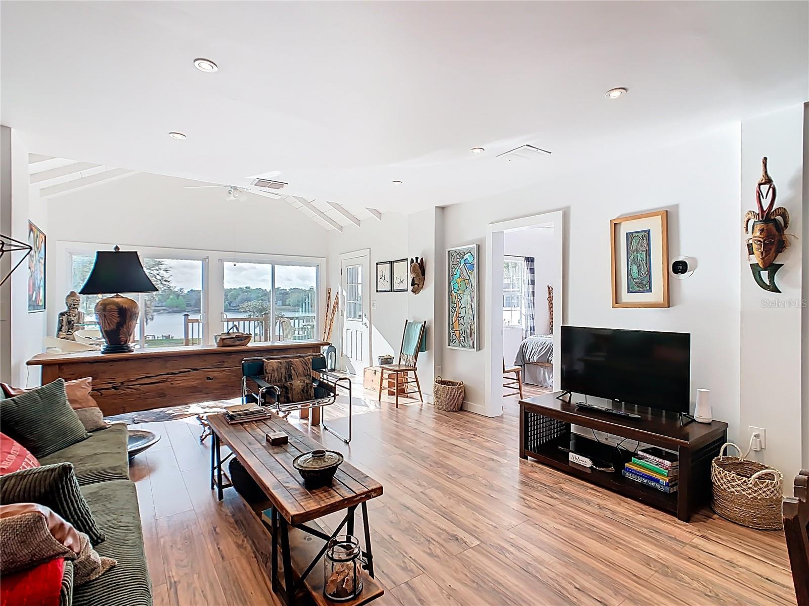 Image 12 of 50 For 1124 Saint Anne Shrine Road