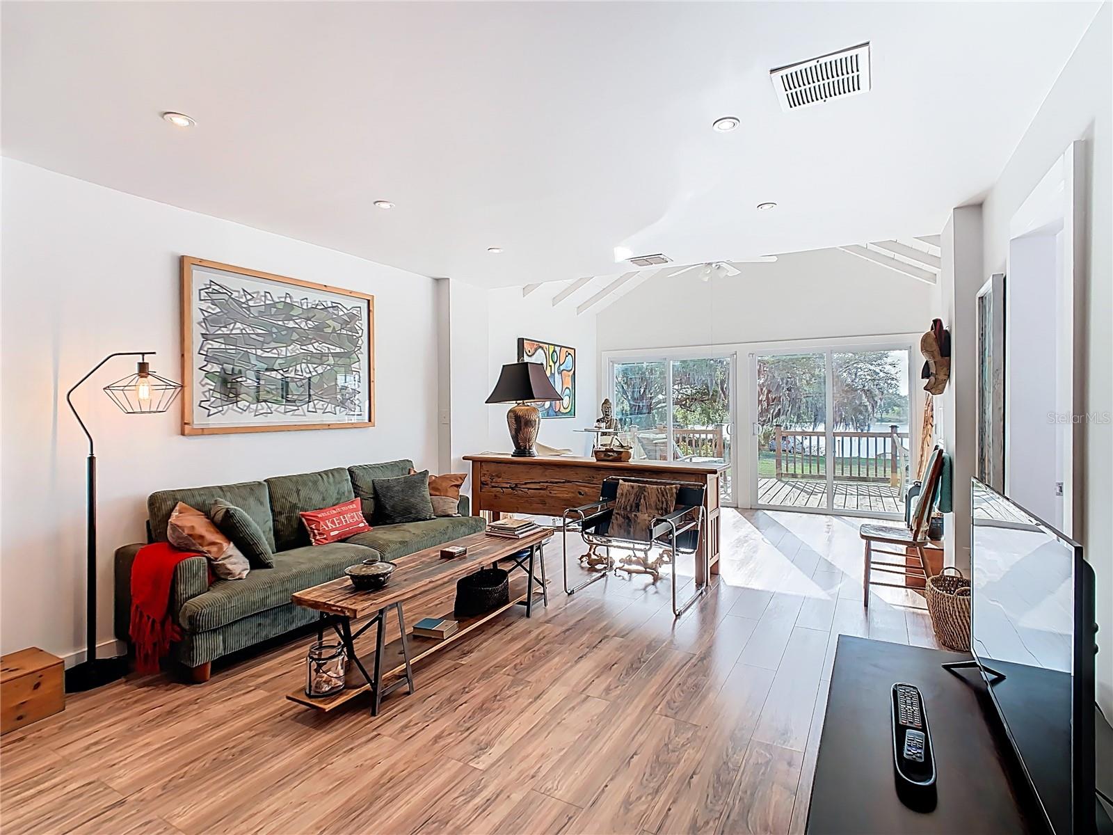 Image 19 of 50 For 1124 Saint Anne Shrine Road