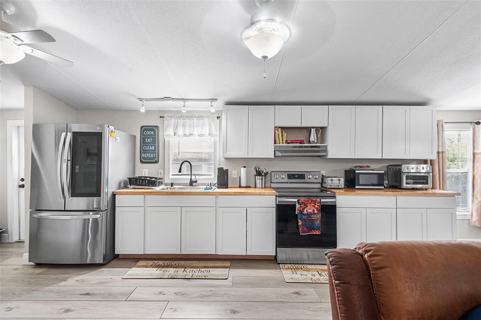 Image 10 of 36 For 15055 Brahma Road