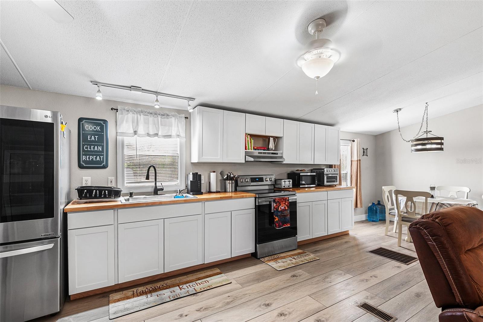 Image 12 of 36 For 15055 Brahma Road