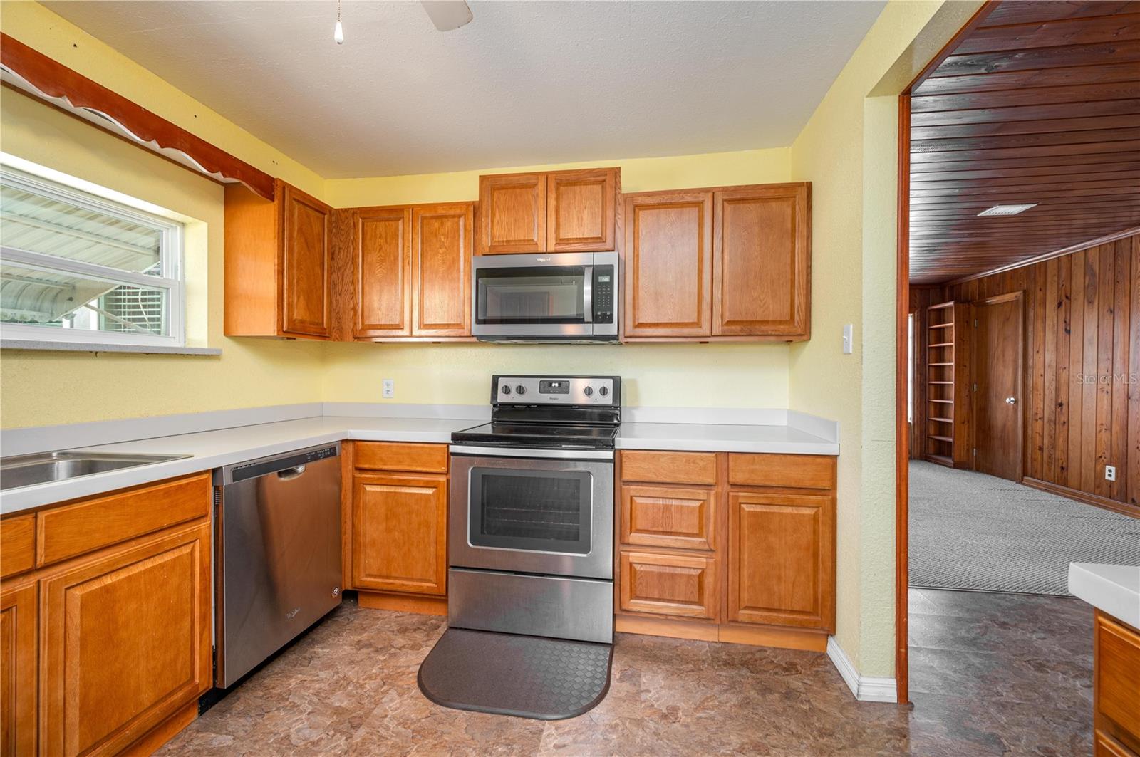 Image 10 of 36 For 200 Britton Street