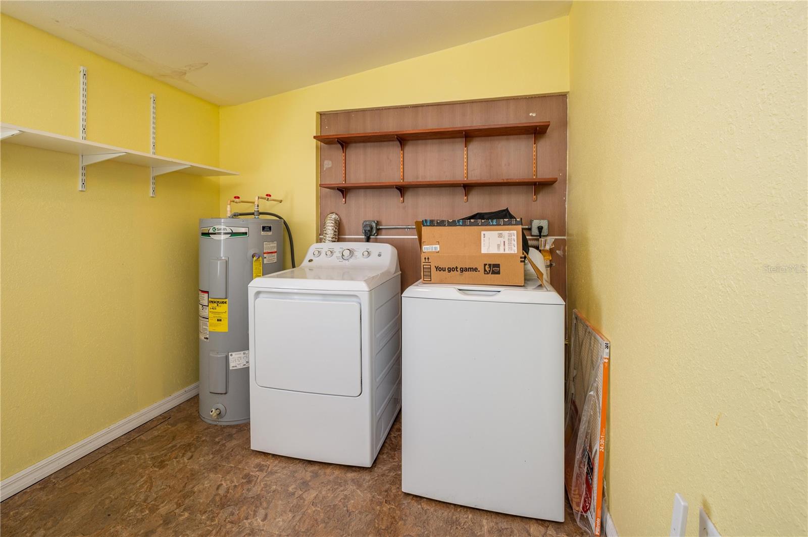 Image 12 of 36 For 200 Britton Street