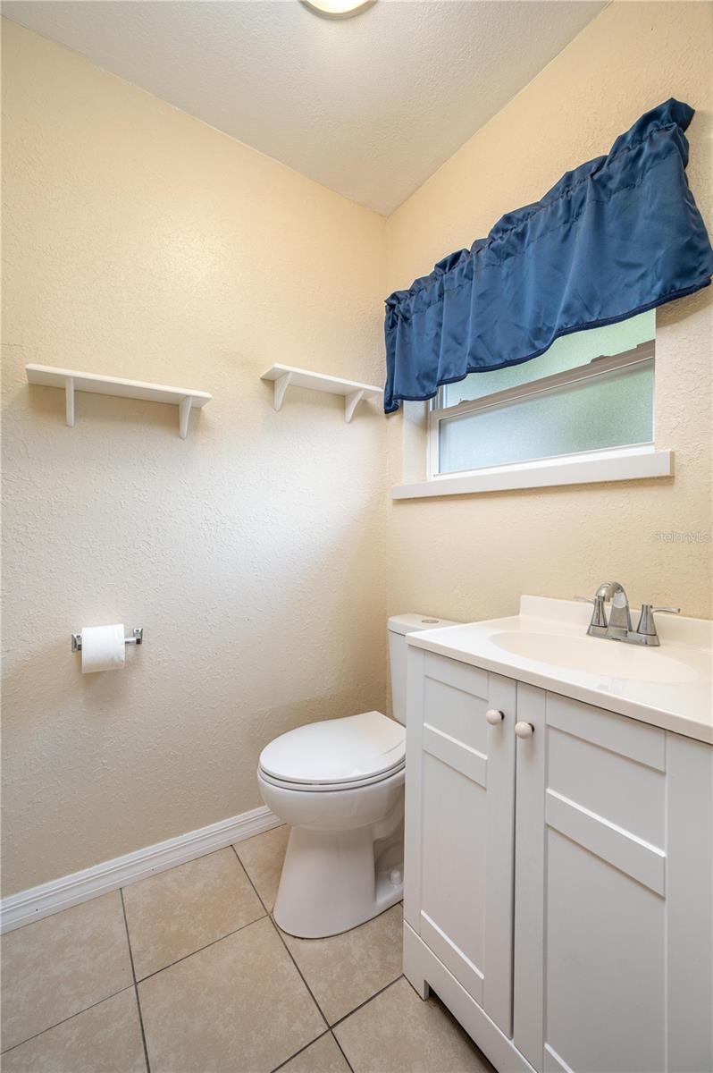 Image 16 of 36 For 200 Britton Street