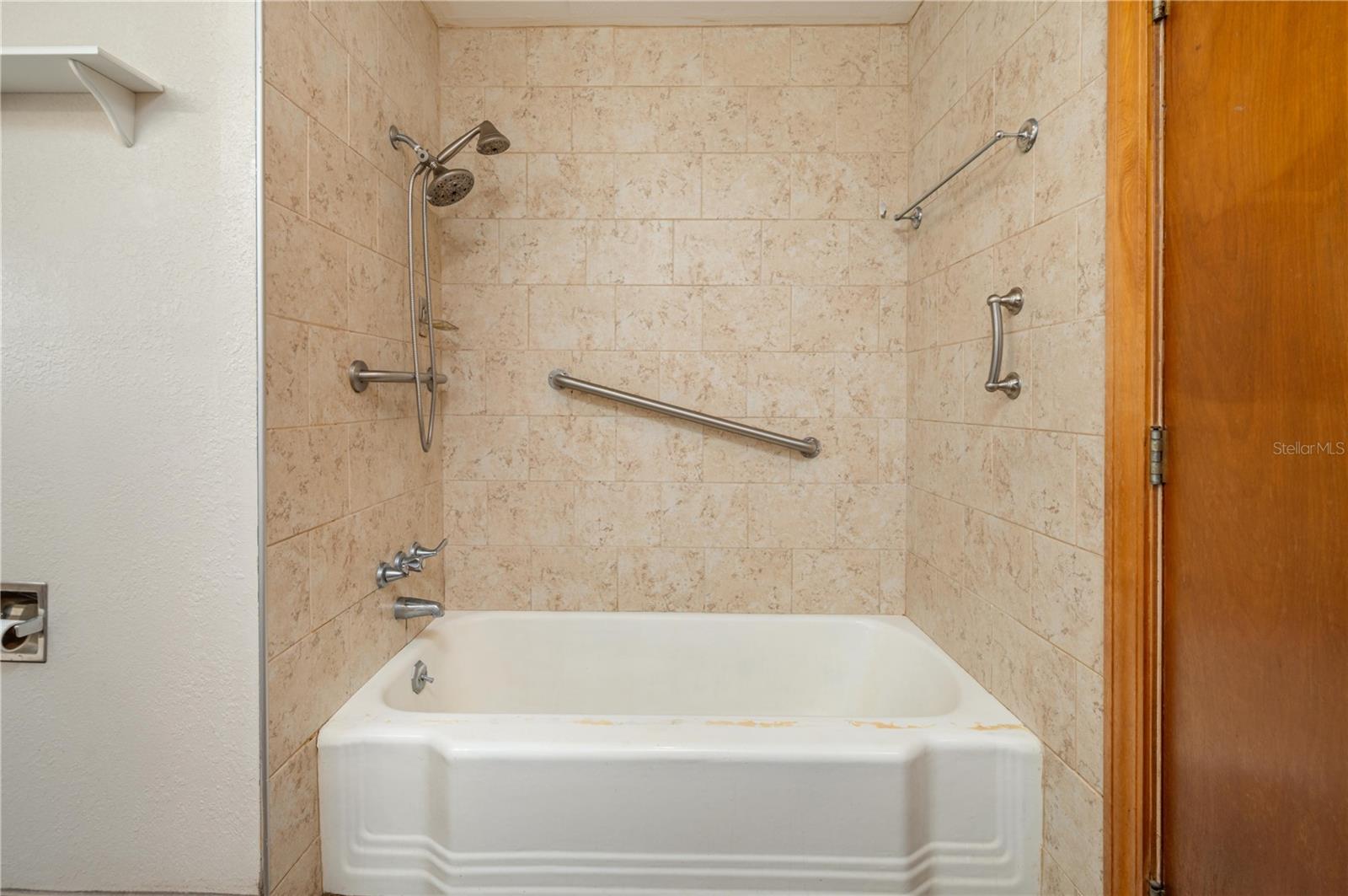 Image 20 of 36 For 200 Britton Street