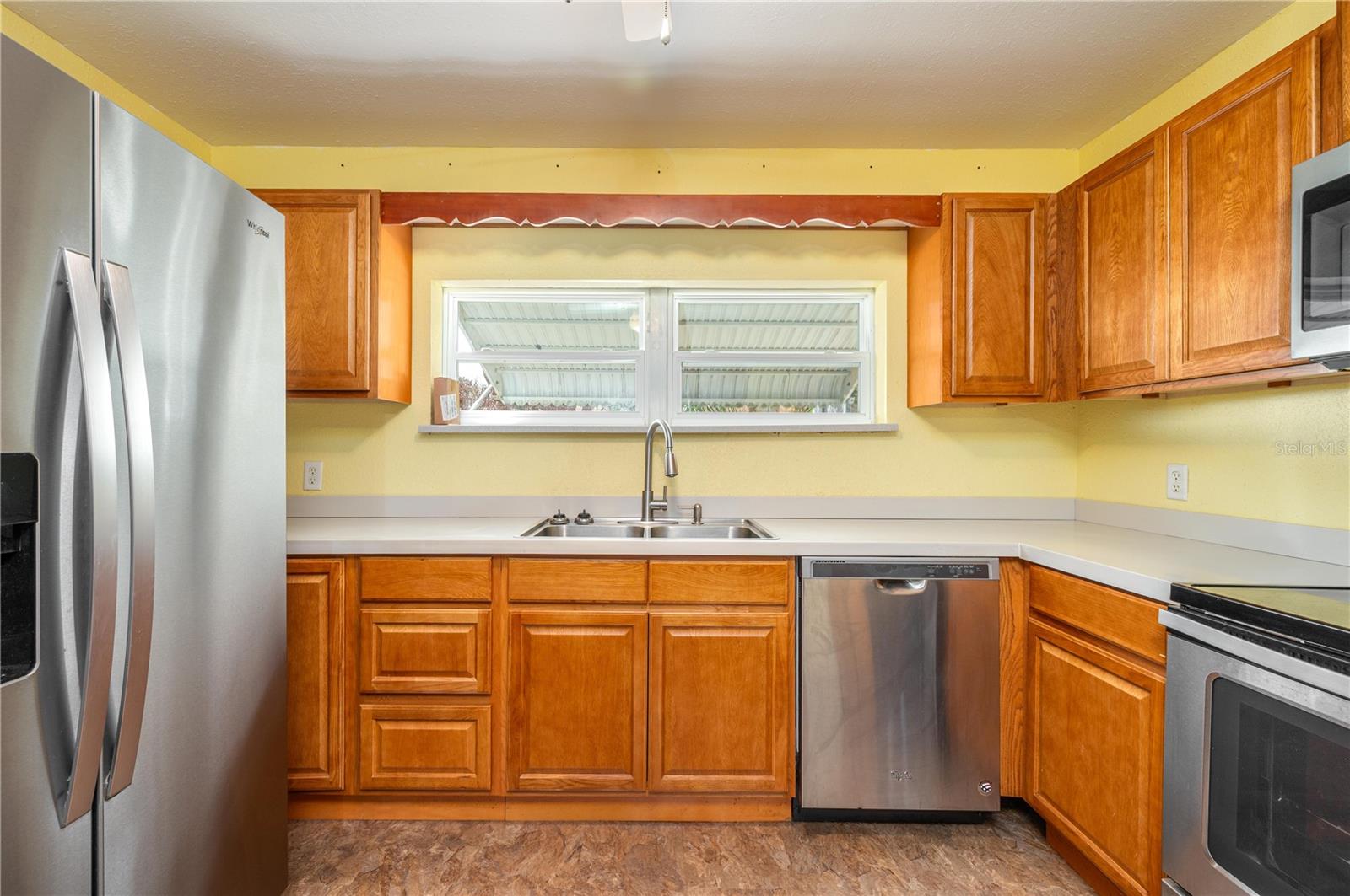 Image 9 of 36 For 200 Britton Street