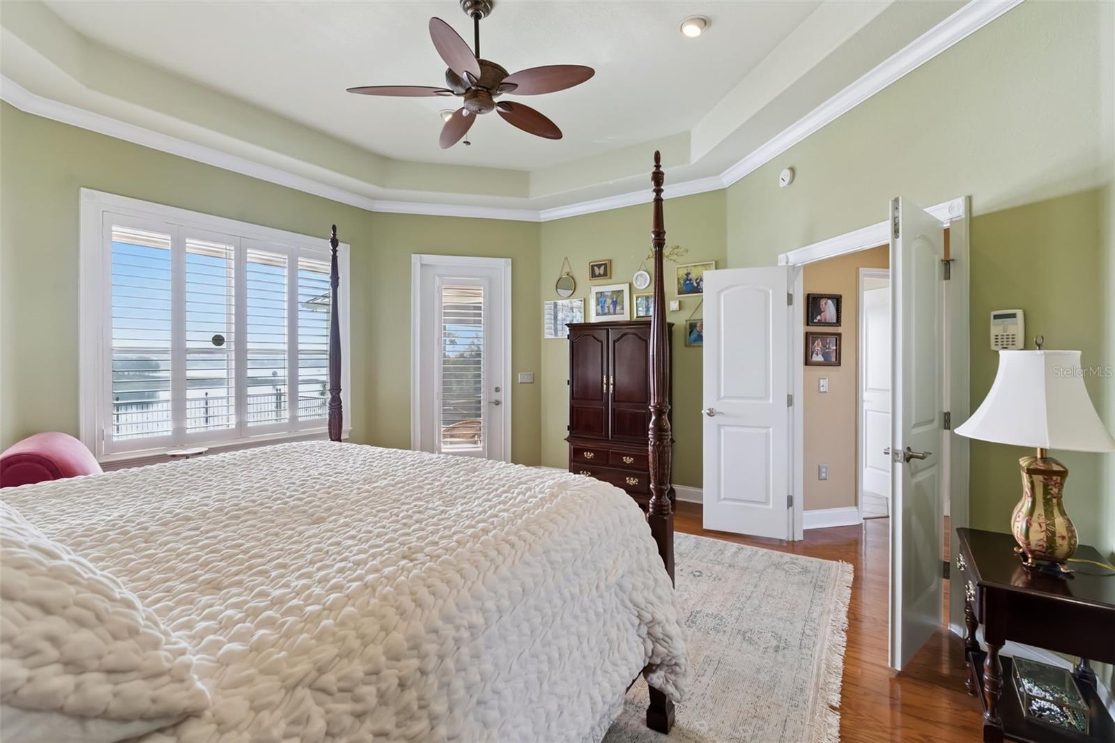 Image 13 of 49 For 3231 Harbor Beach Drive