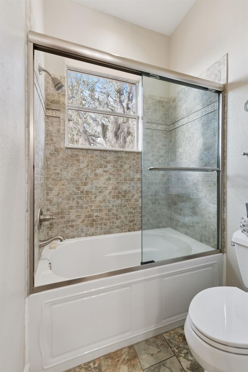 Image 23 of 49 For 3231 Harbor Beach Drive