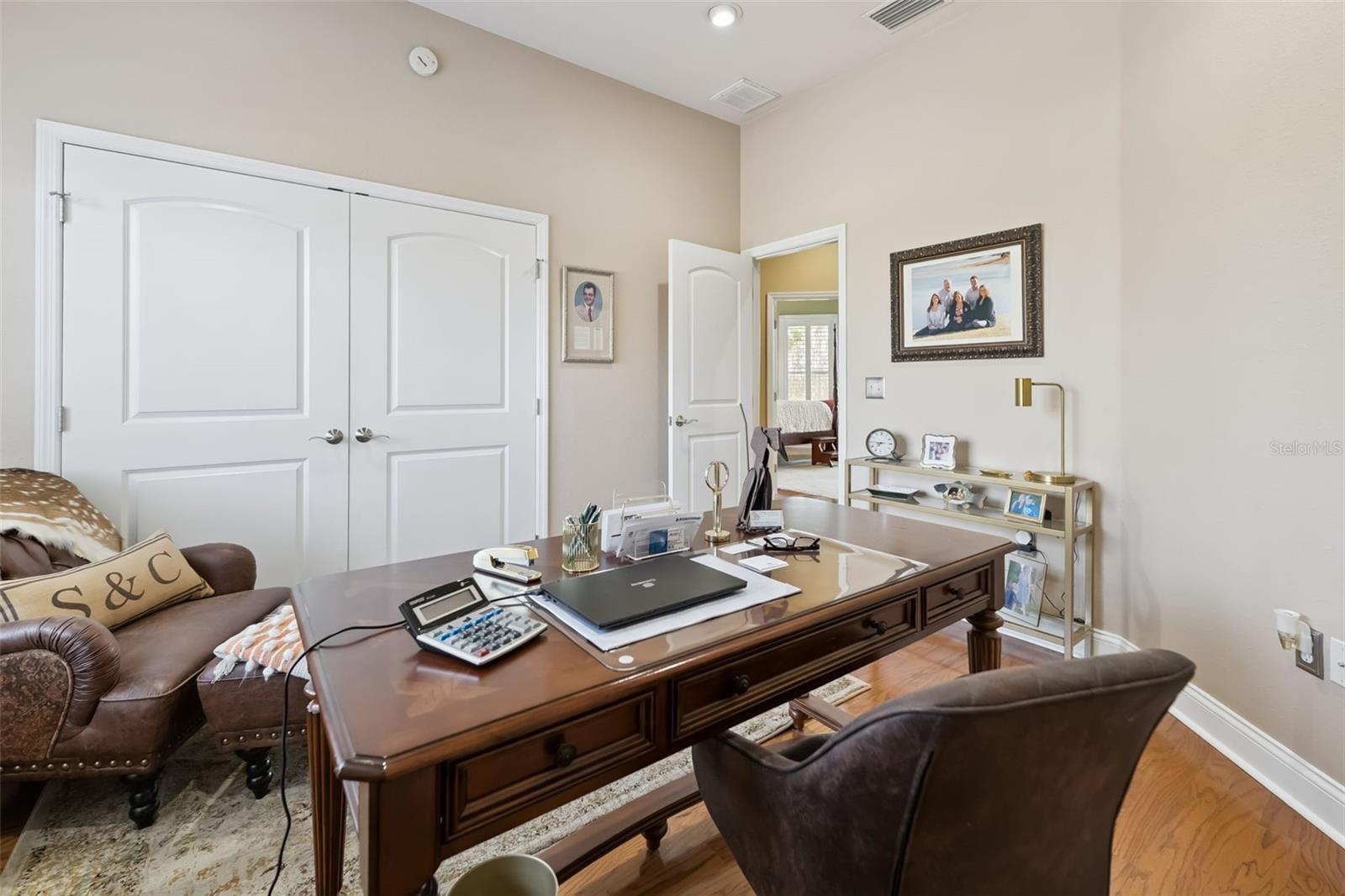 Image 26 of 49 For 3231 Harbor Beach Drive