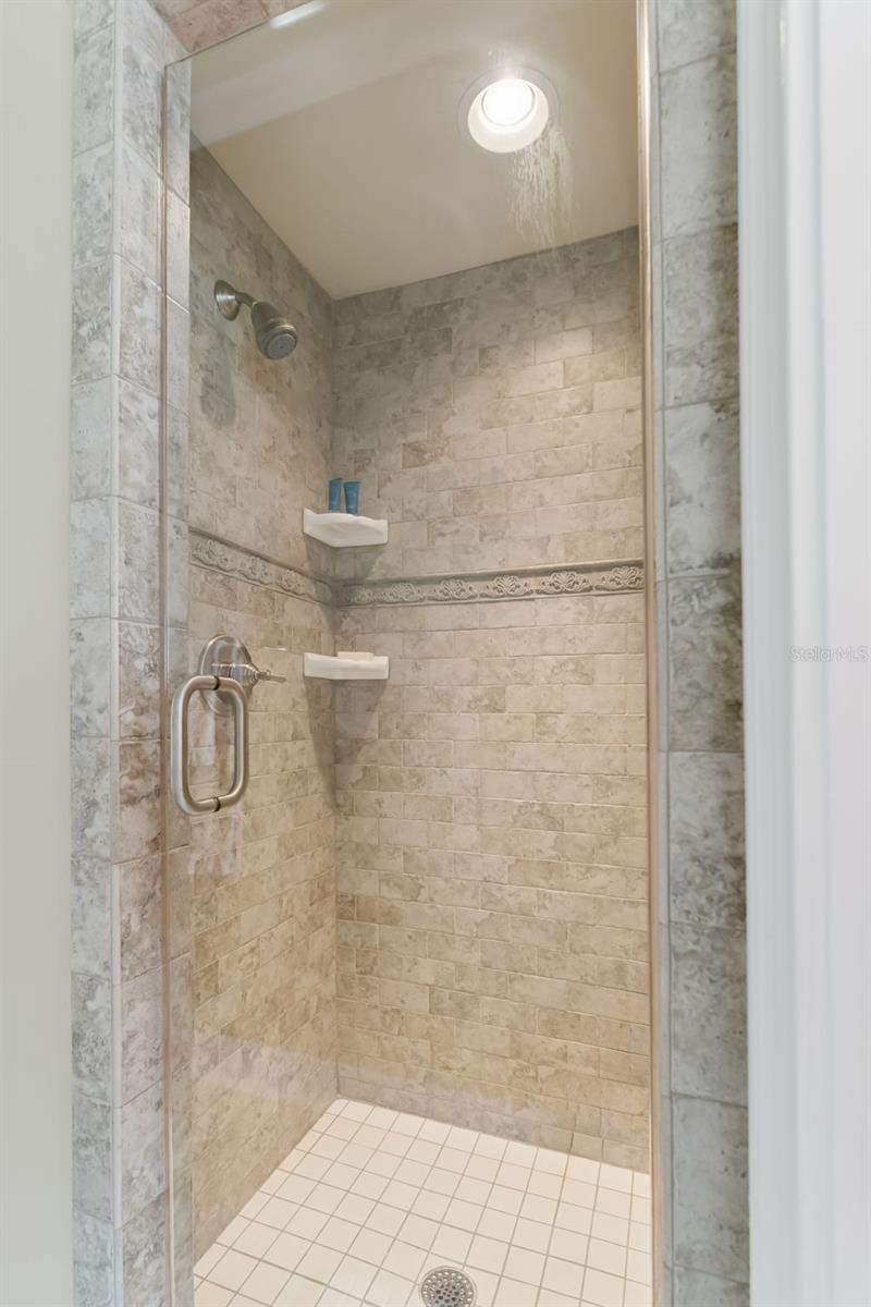 Image 30 of 49 For 3231 Harbor Beach Drive