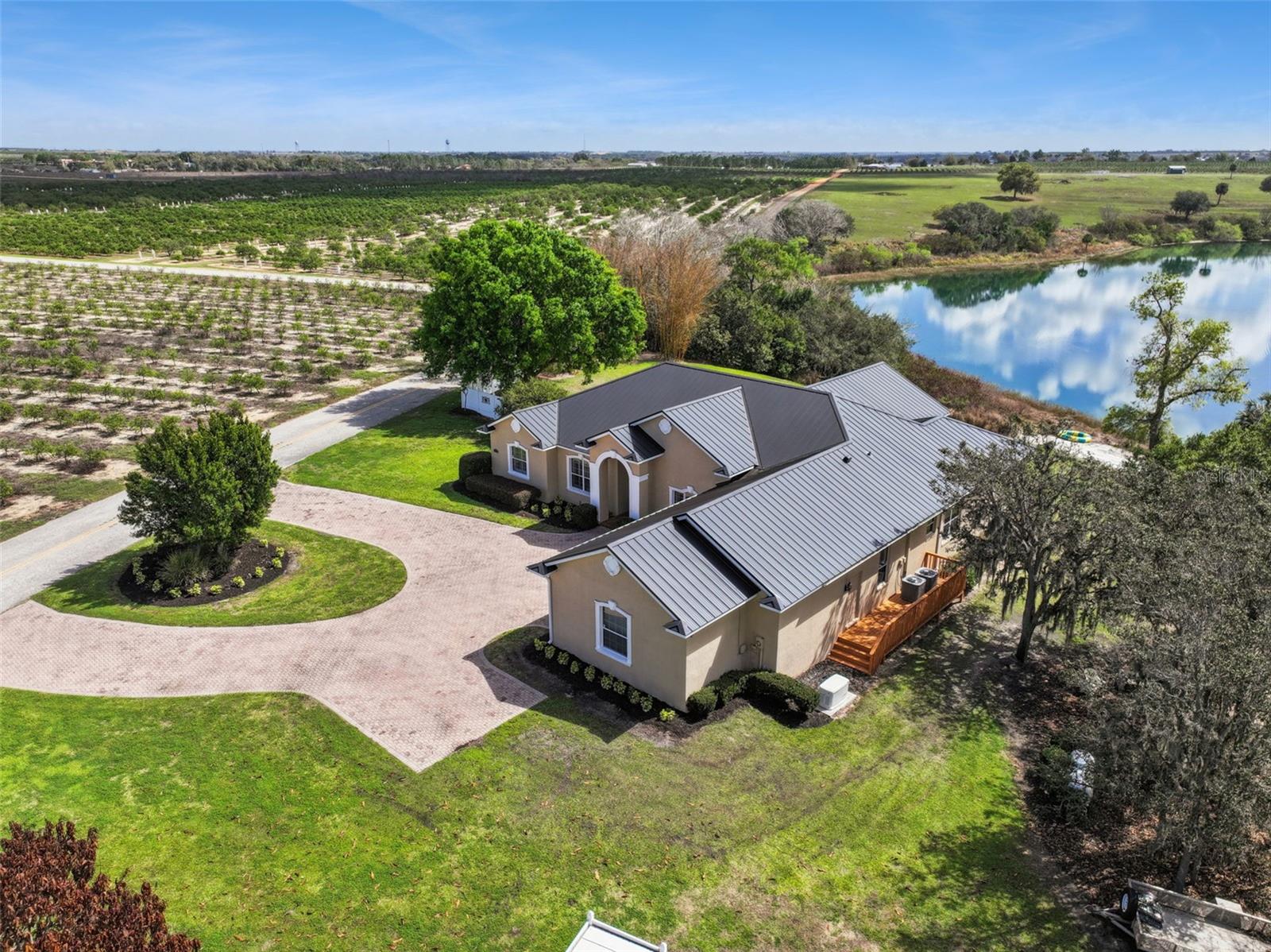 Image 39 of 49 For 3231 Harbor Beach Drive