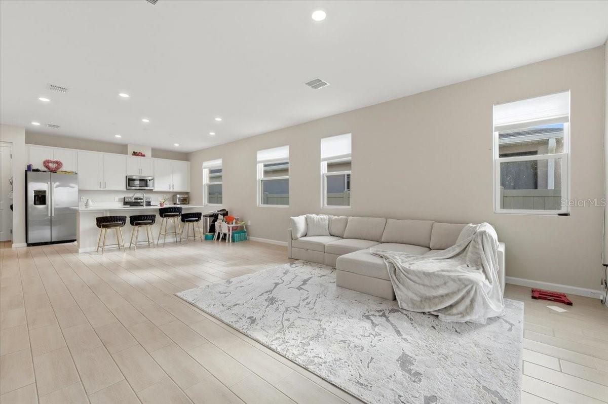 Image 9 of 27 For 596 Hennepin Loop