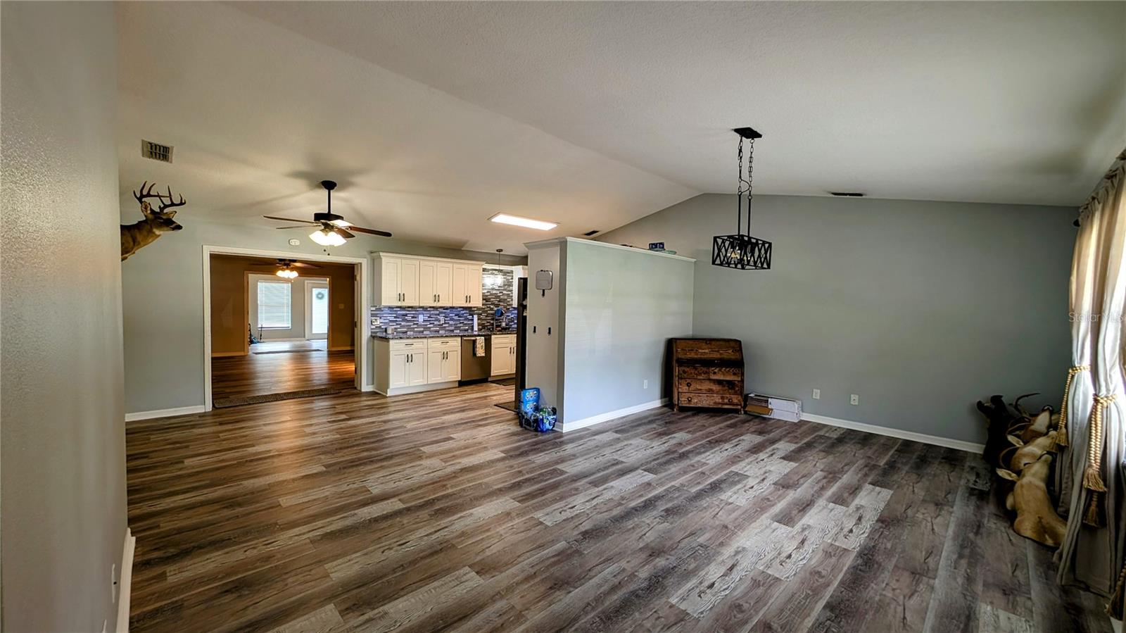 Image 16 of 45 For 624 Lanier Avenue