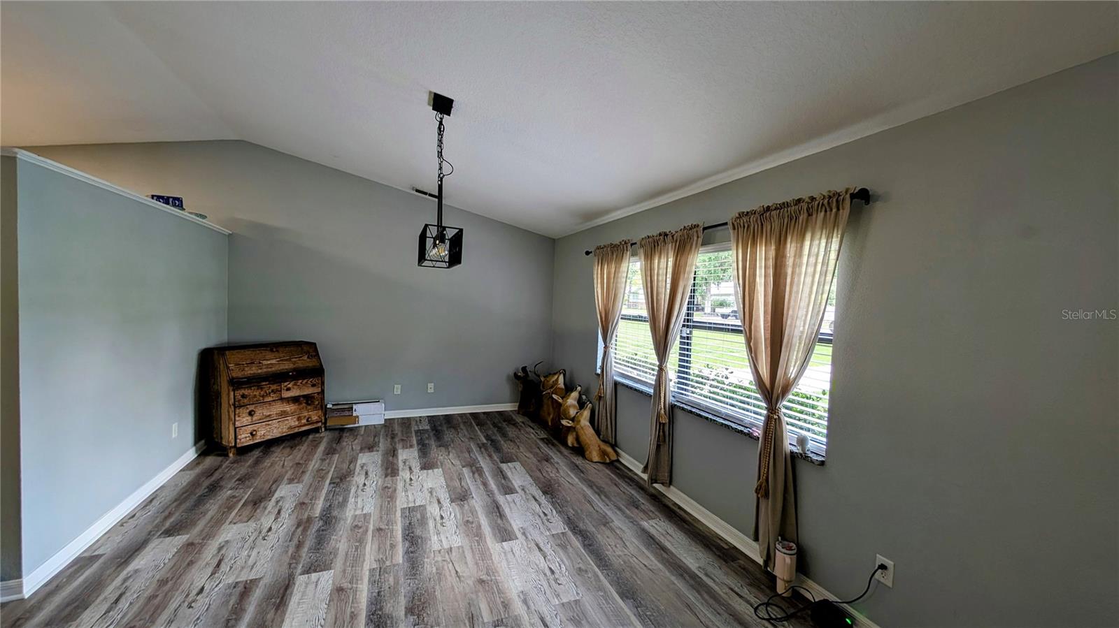 Image 17 of 45 For 624 Lanier Avenue