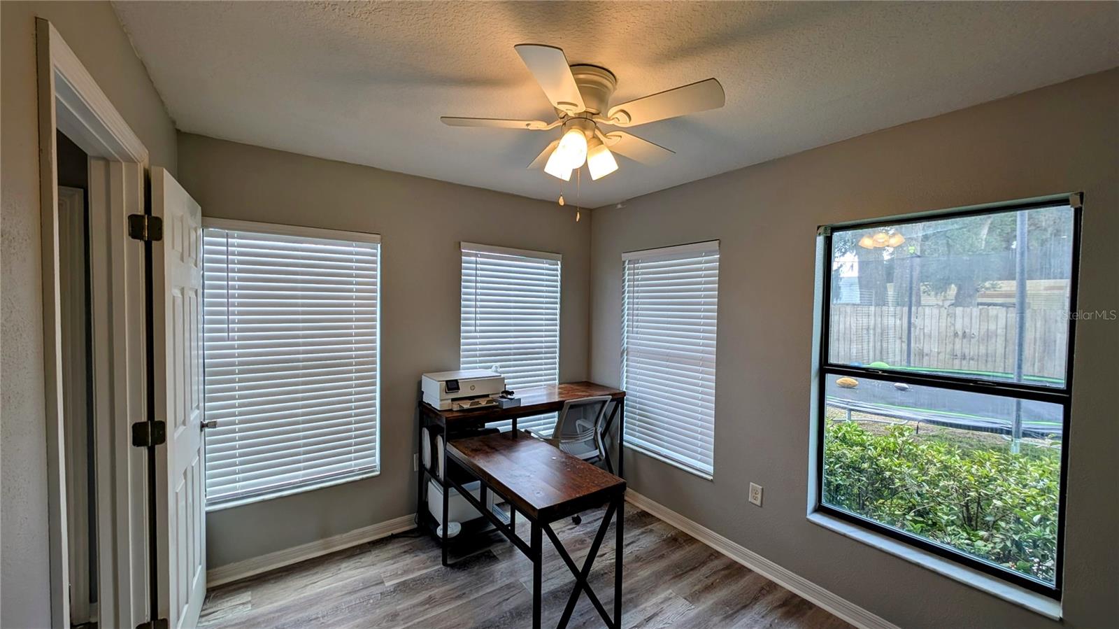 Image 32 of 45 For 624 Lanier Avenue