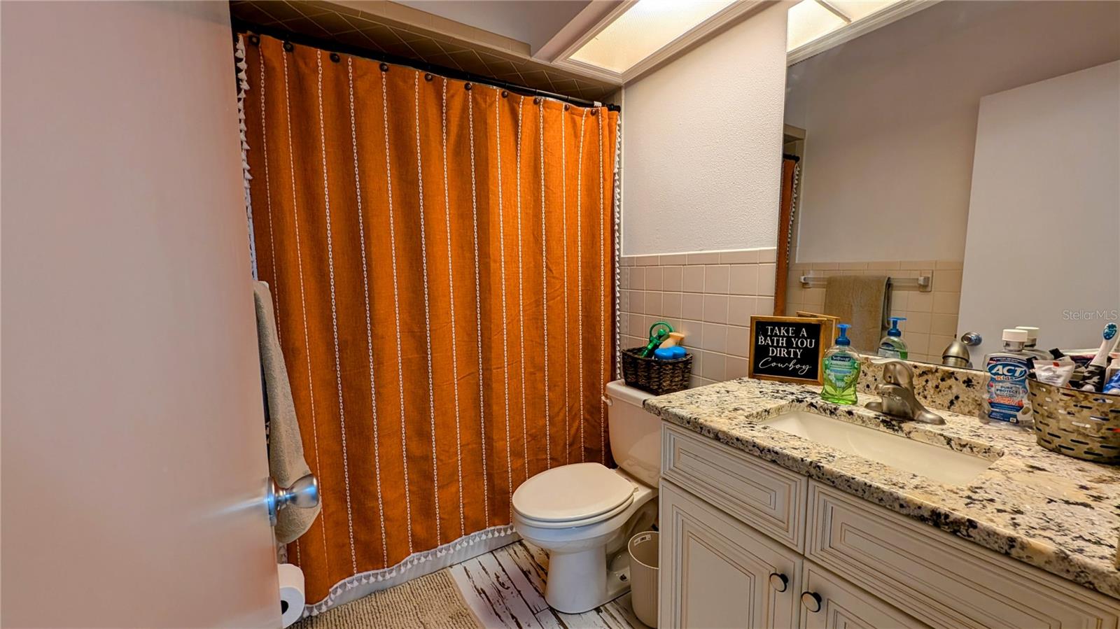 Image 38 of 45 For 624 Lanier Avenue