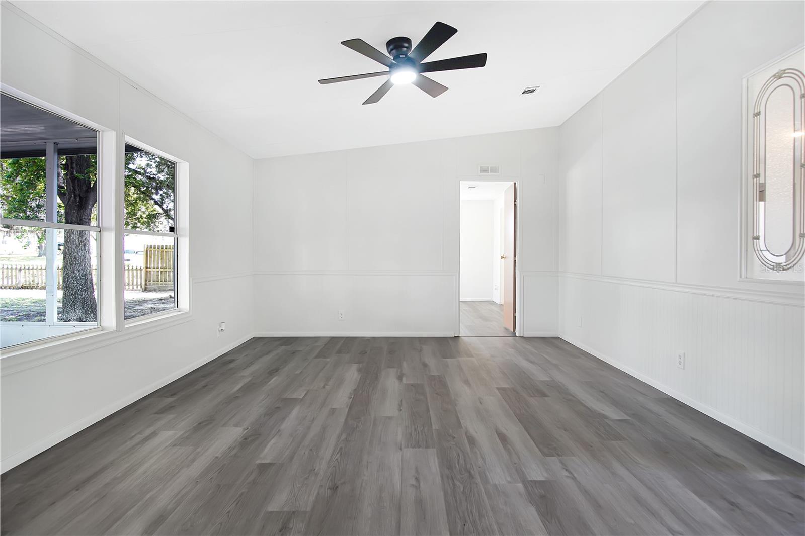 Image 11 of 23 For 322 Clearwater Lake Drive