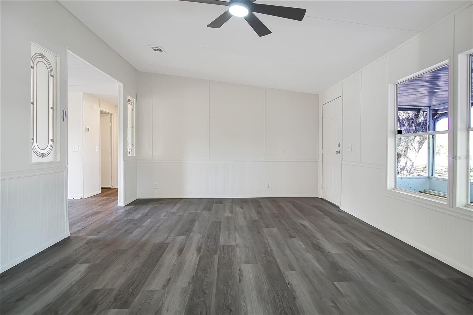 Image 12 of 23 For 322 Clearwater Lake Drive