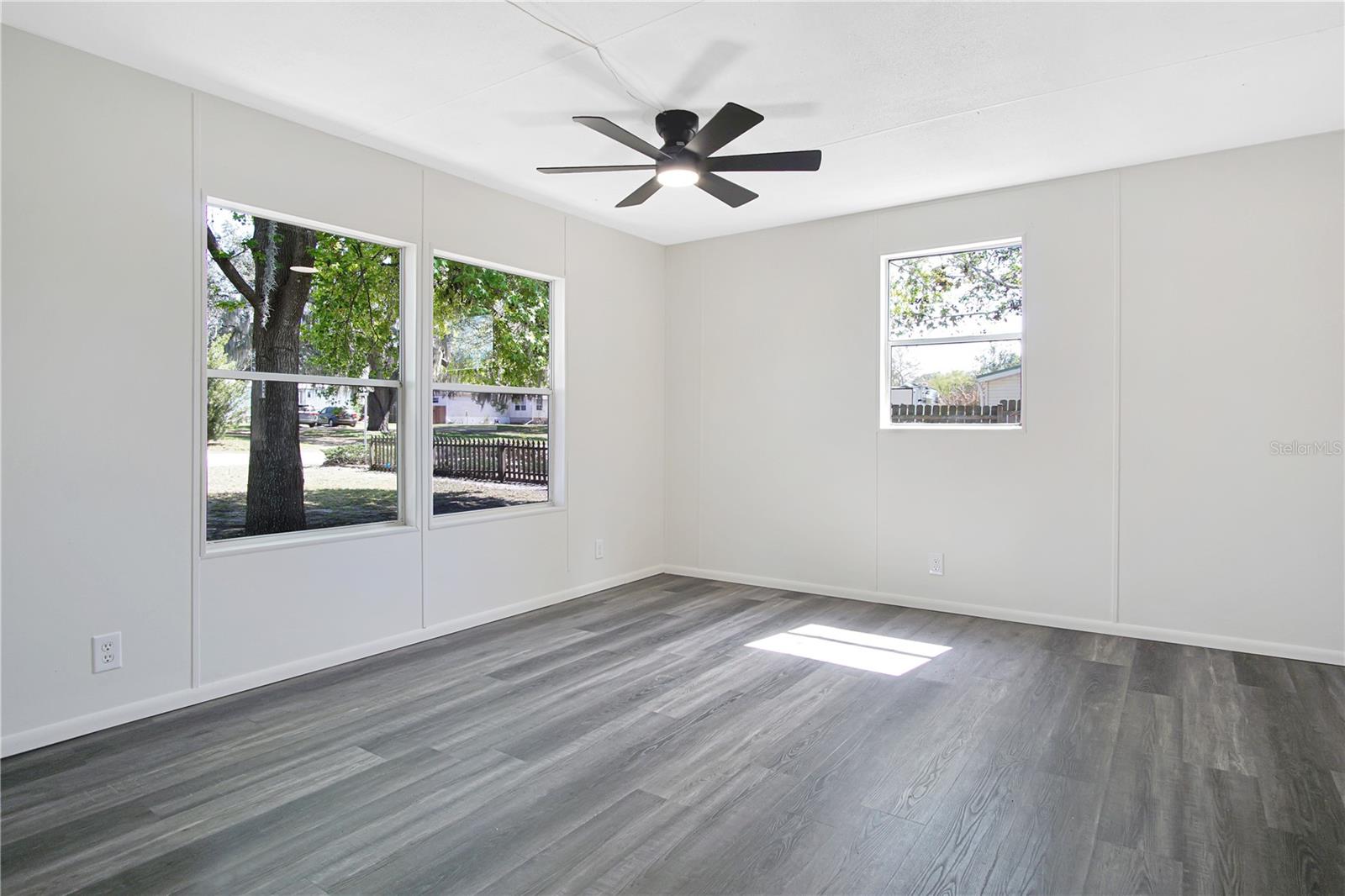 Image 13 of 23 For 322 Clearwater Lake Drive