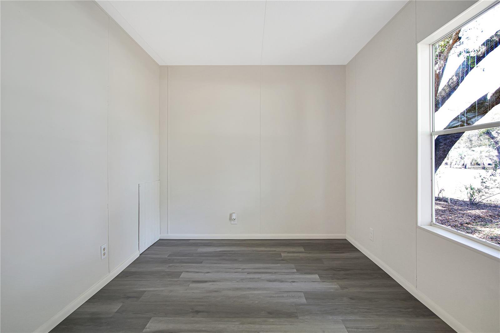 Image 20 of 23 For 322 Clearwater Lake Drive