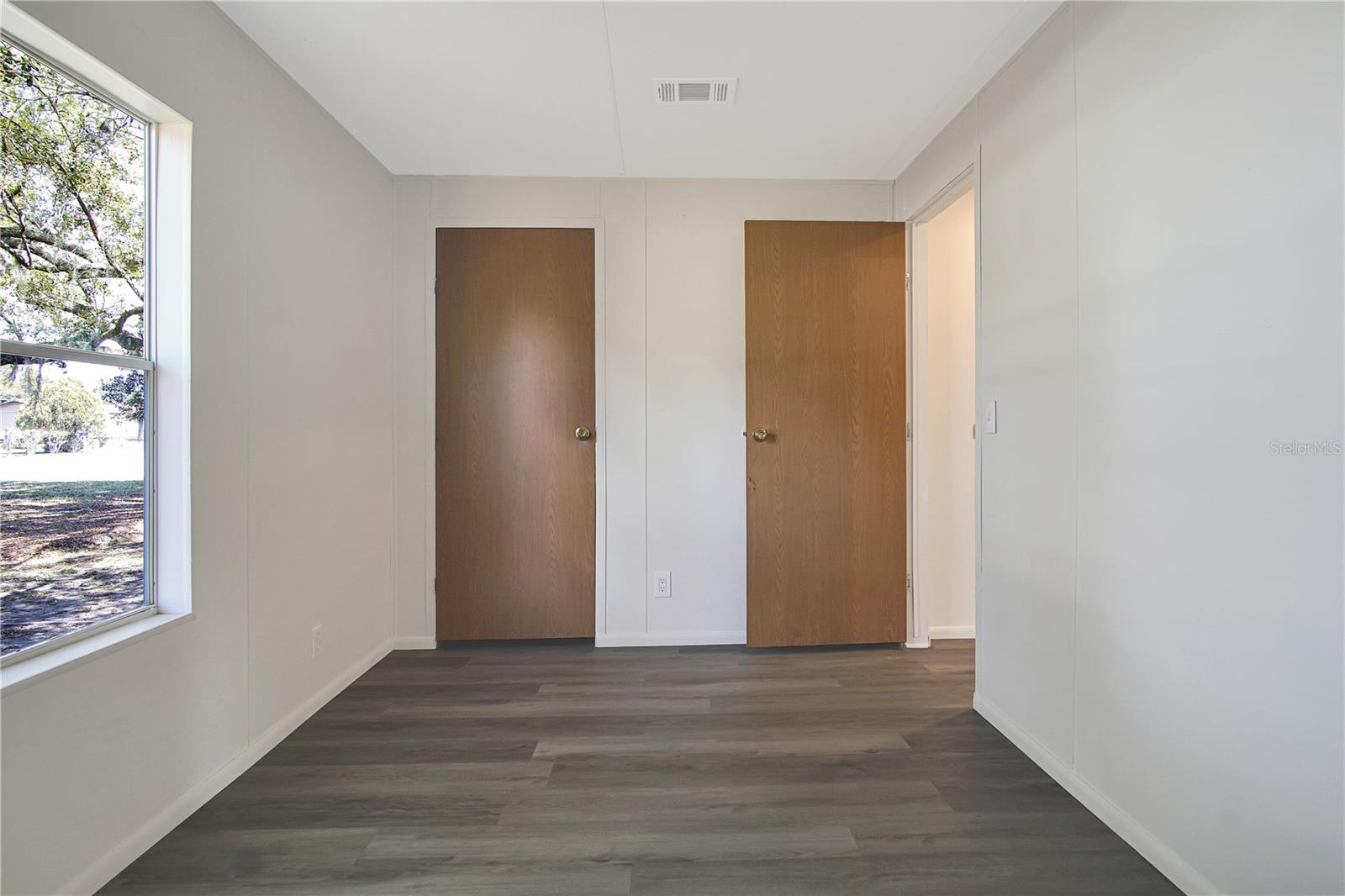 Image 21 of 23 For 322 Clearwater Lake Drive