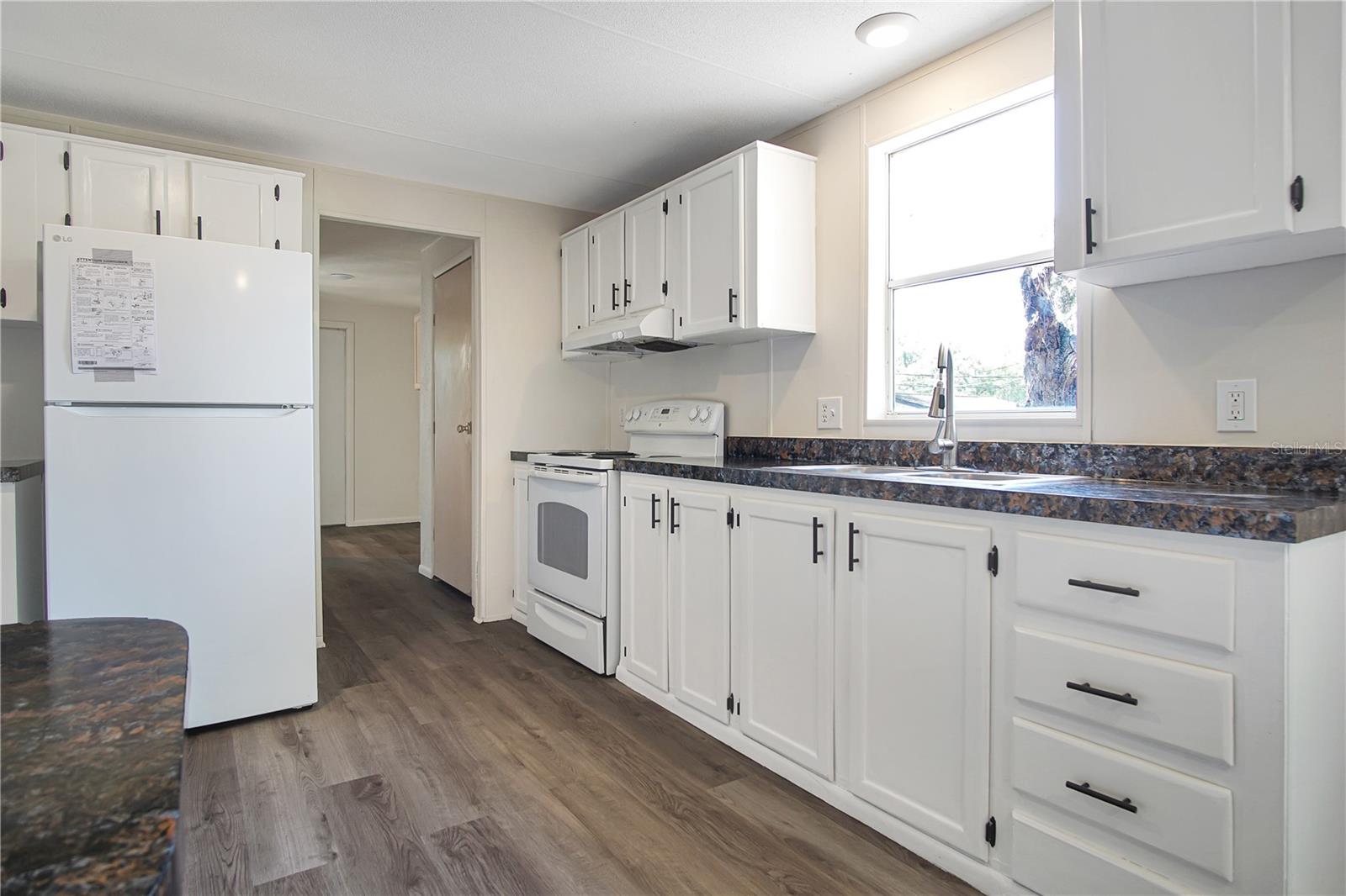 Image 9 of 23 For 322 Clearwater Lake Drive