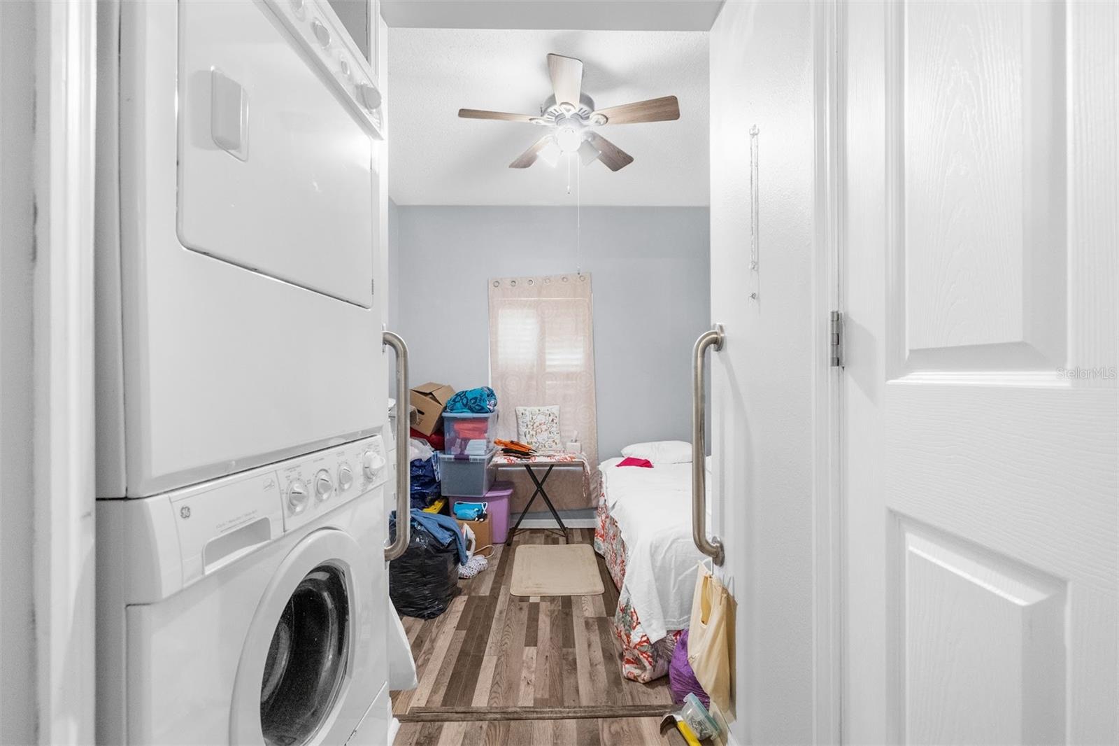 Image 26 of 40 For 3141 Town Avenue