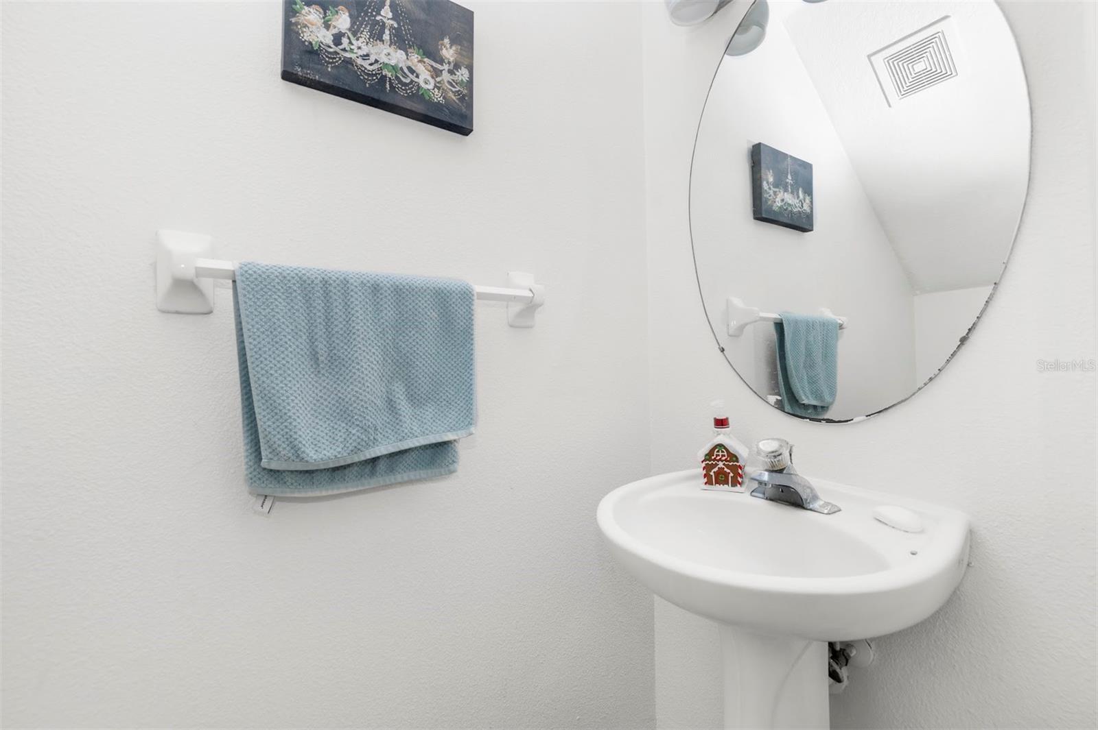 Image 7 of 40 For 3141 Town Avenue