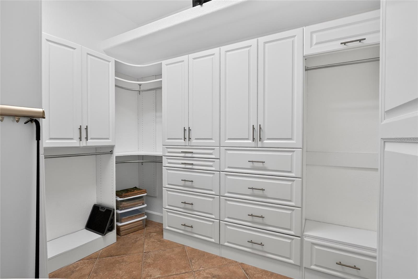 Image 38 of 75 For 2968 Plantation Road