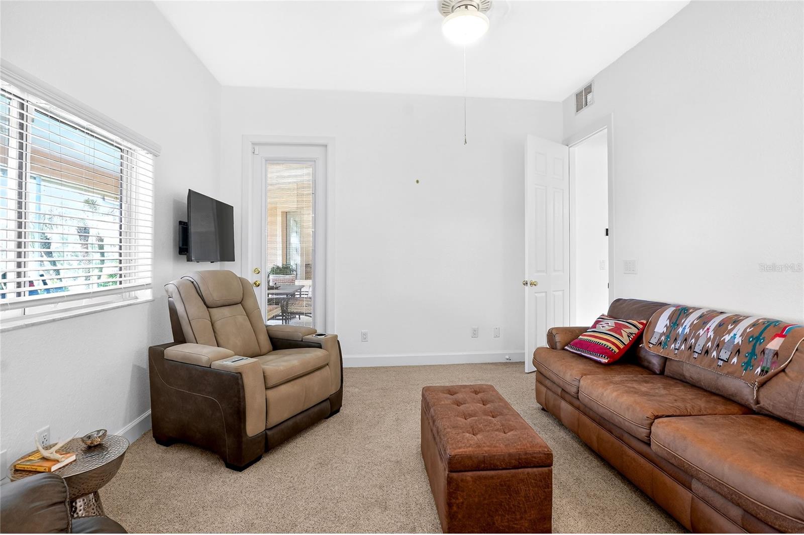 Image 42 of 75 For 2968 Plantation Road