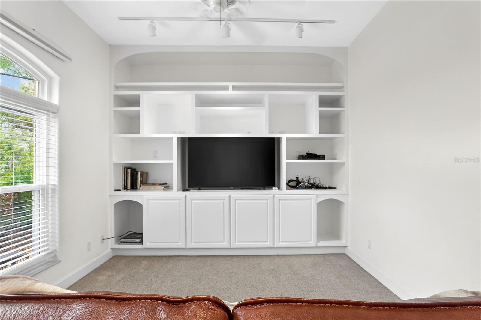 Image 44 of 75 For 2968 Plantation Road